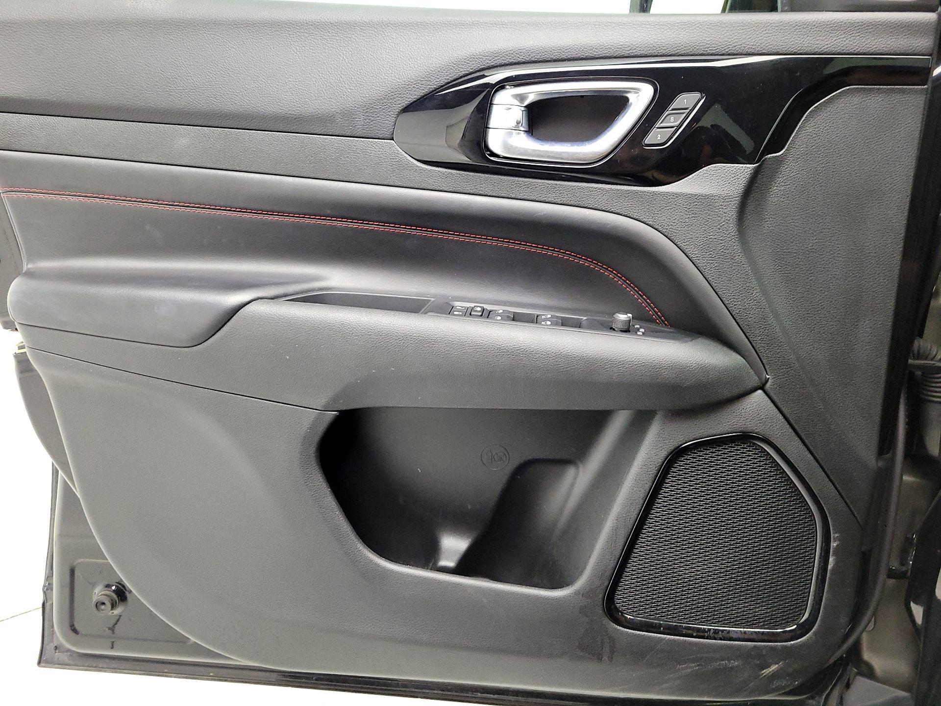 Thumbnail: 2022 Jeep Compass - 12