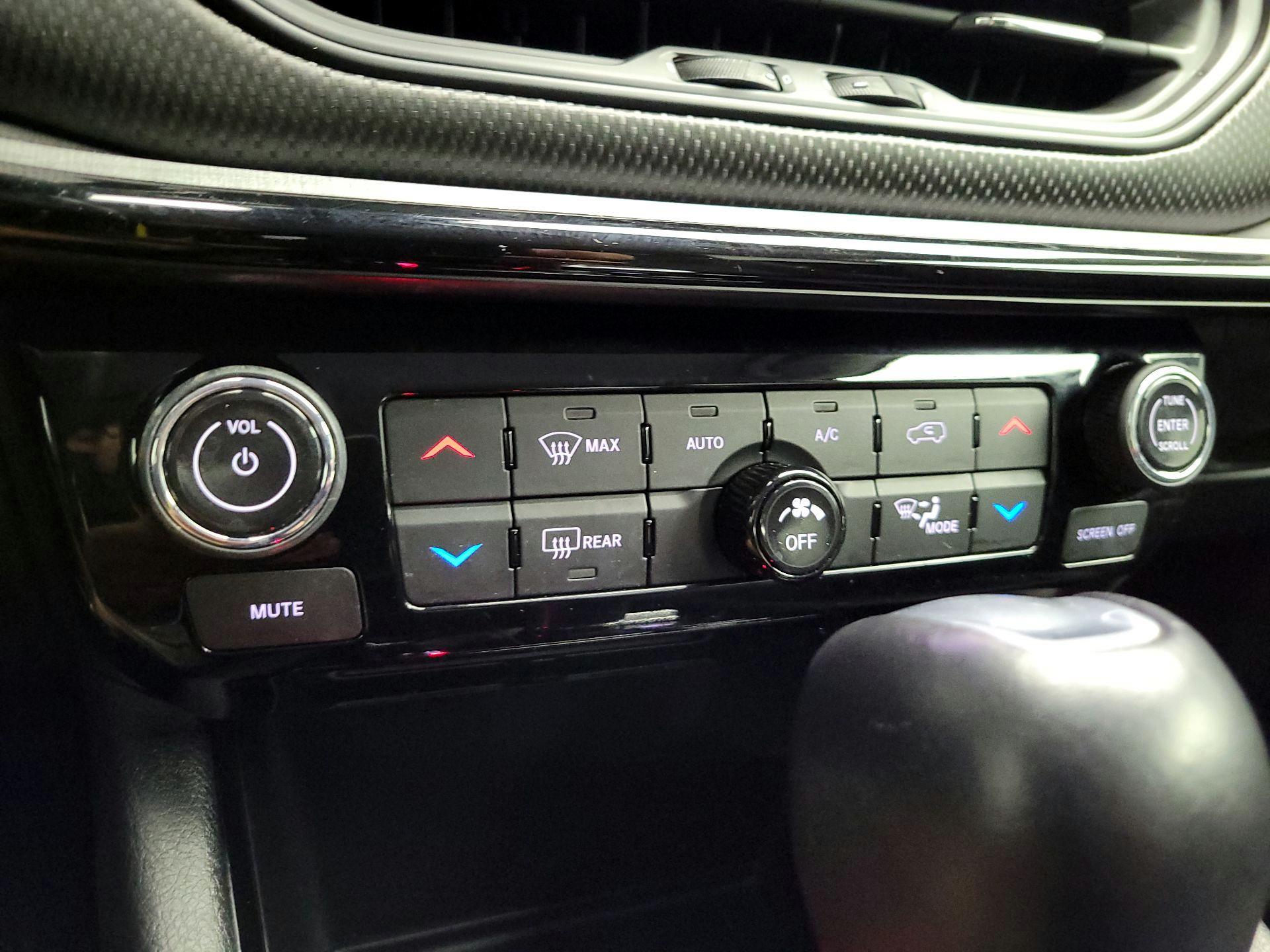 Thumbnail: 2022 Jeep Compass - 17