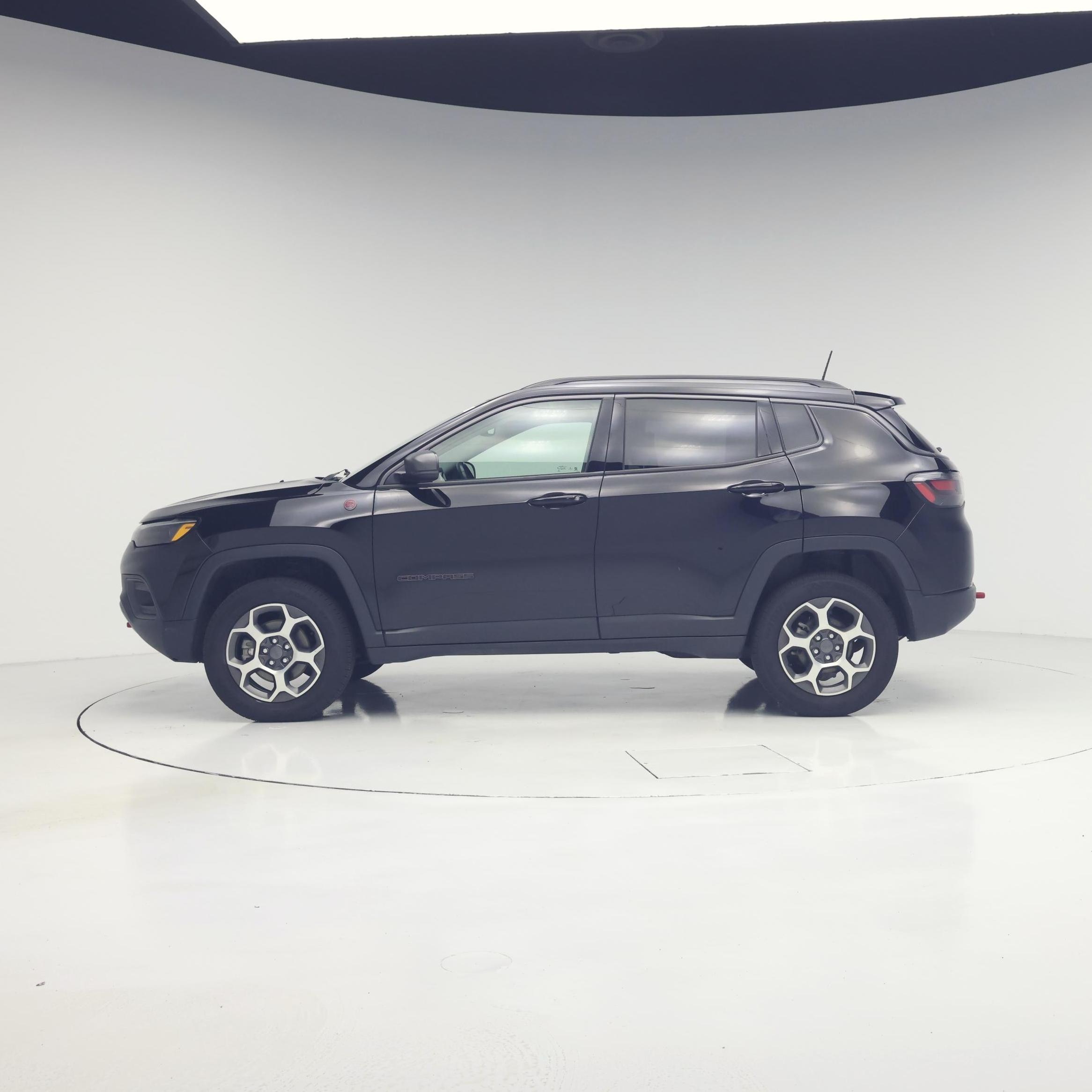 Thumbnail: 2022 Jeep Compass - 3