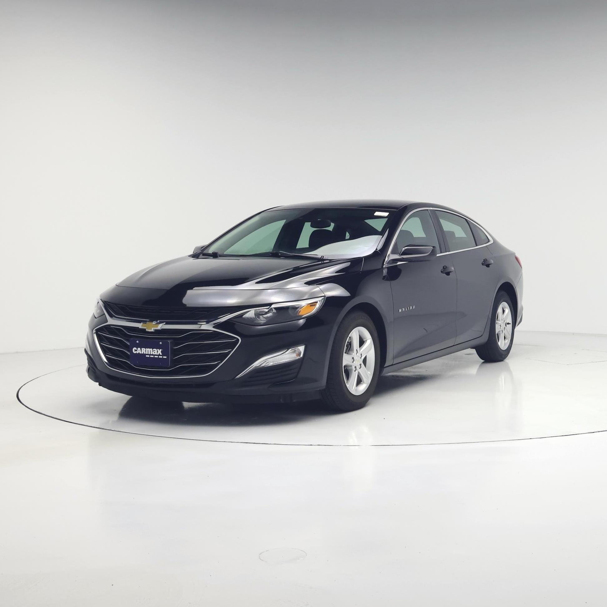 Thumbnail: 2022 Chevrolet Malibu - 4