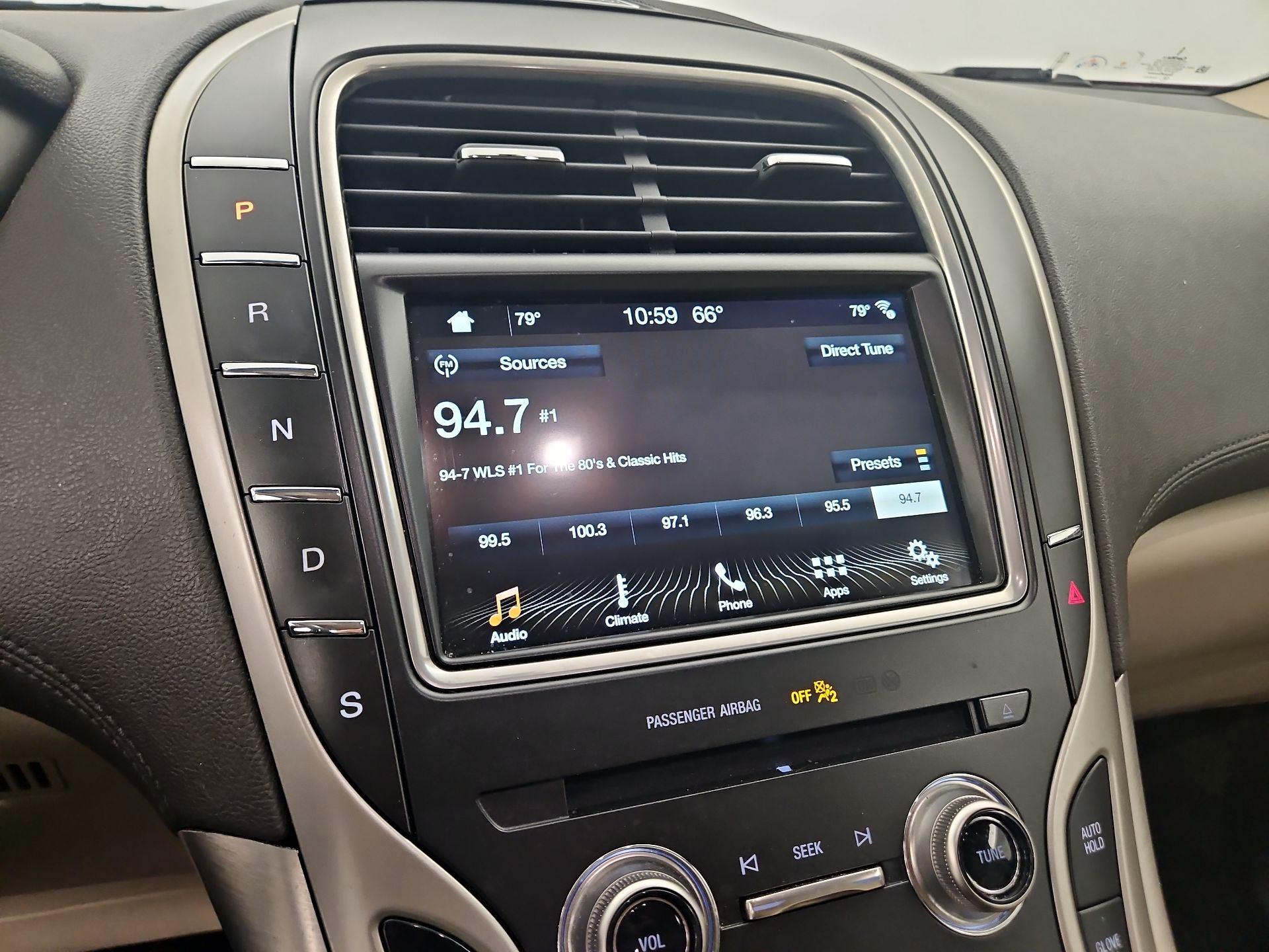 Thumbnail: 2017 Lincoln MKX - 15