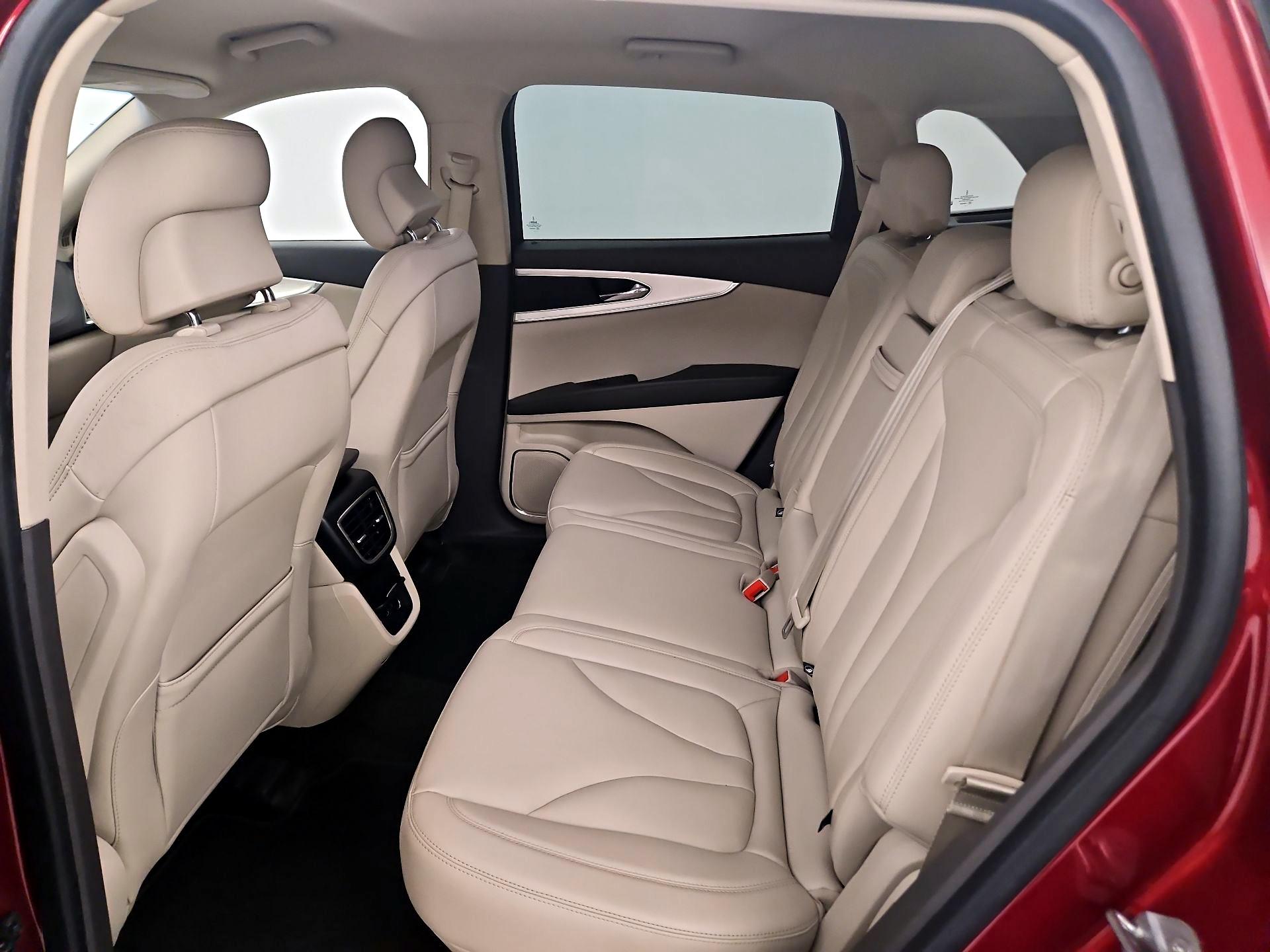 Thumbnail: 2017 Lincoln MKX - 19