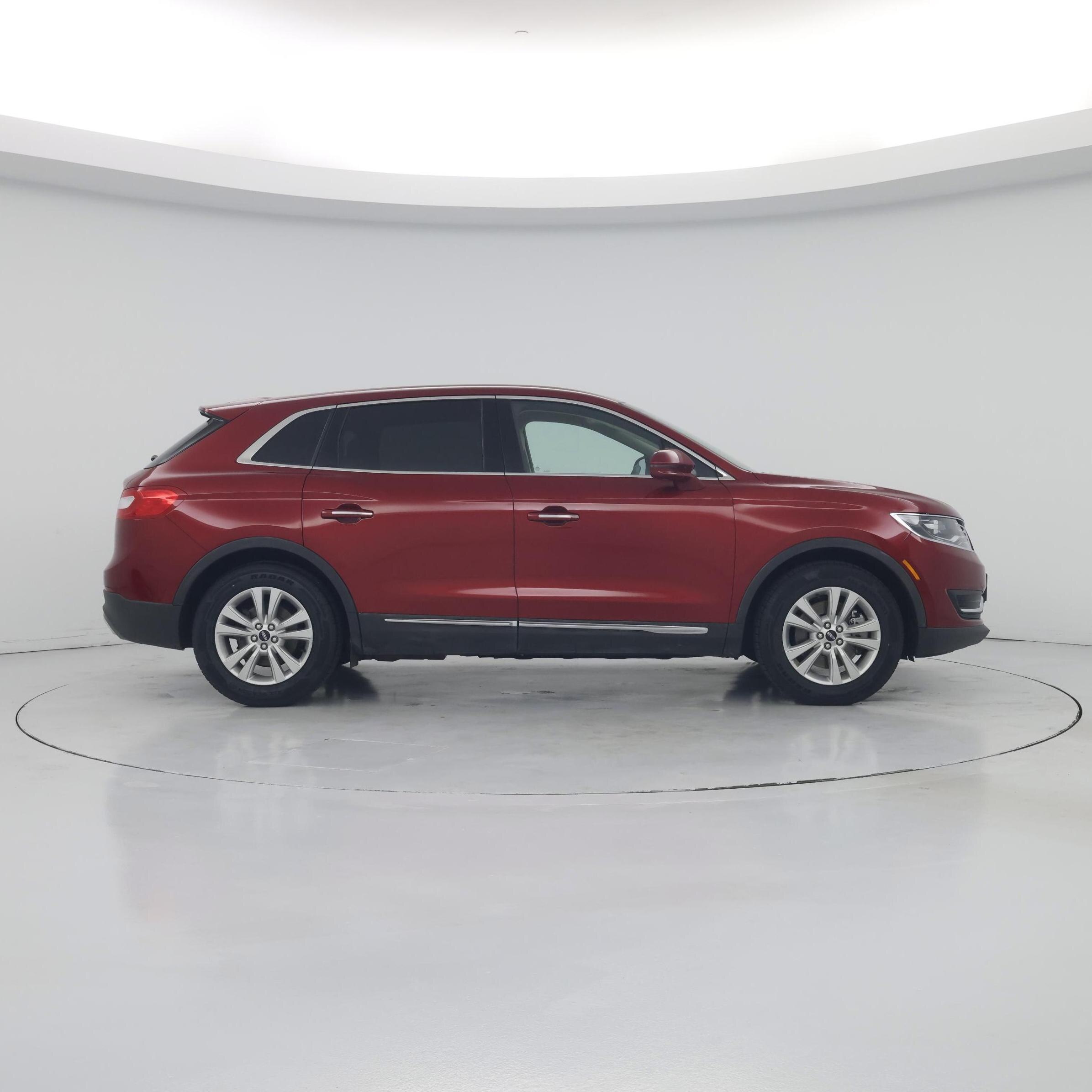Thumbnail: 2017 Lincoln MKX - 7
