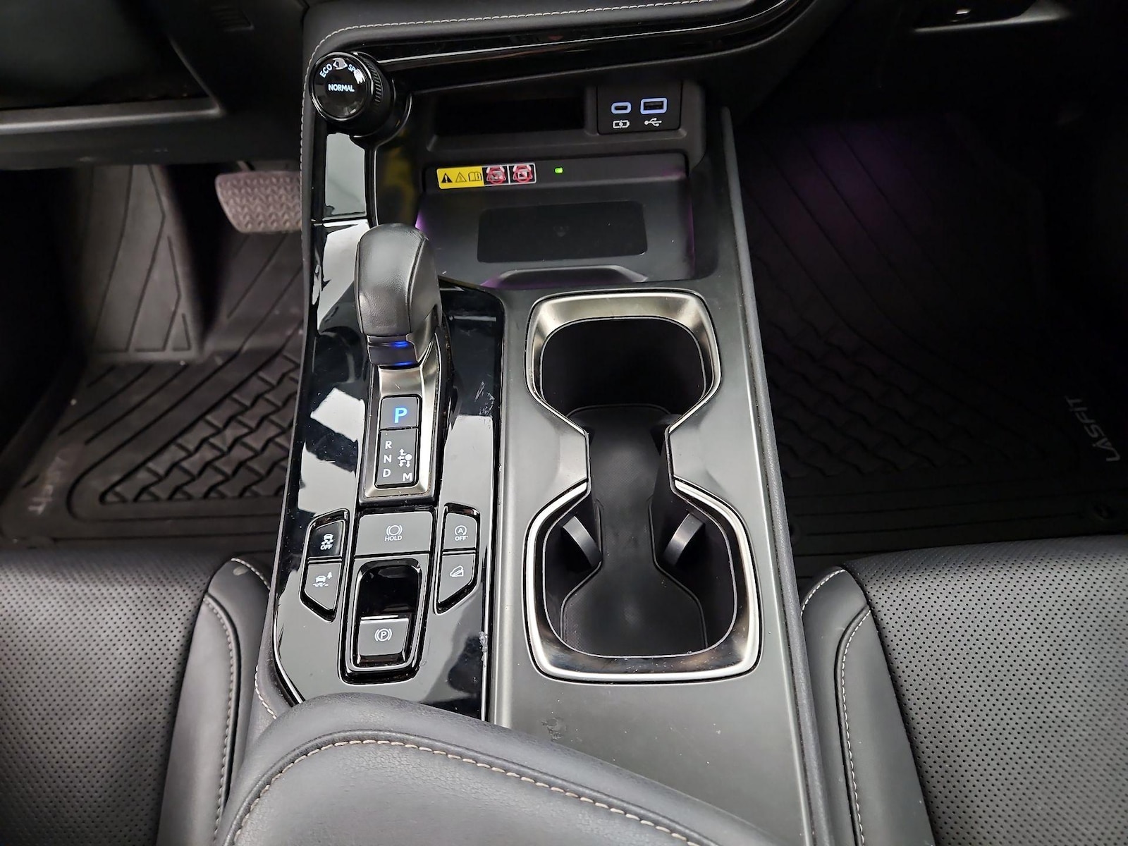 2022 Lexus NX 350 - Photo 16