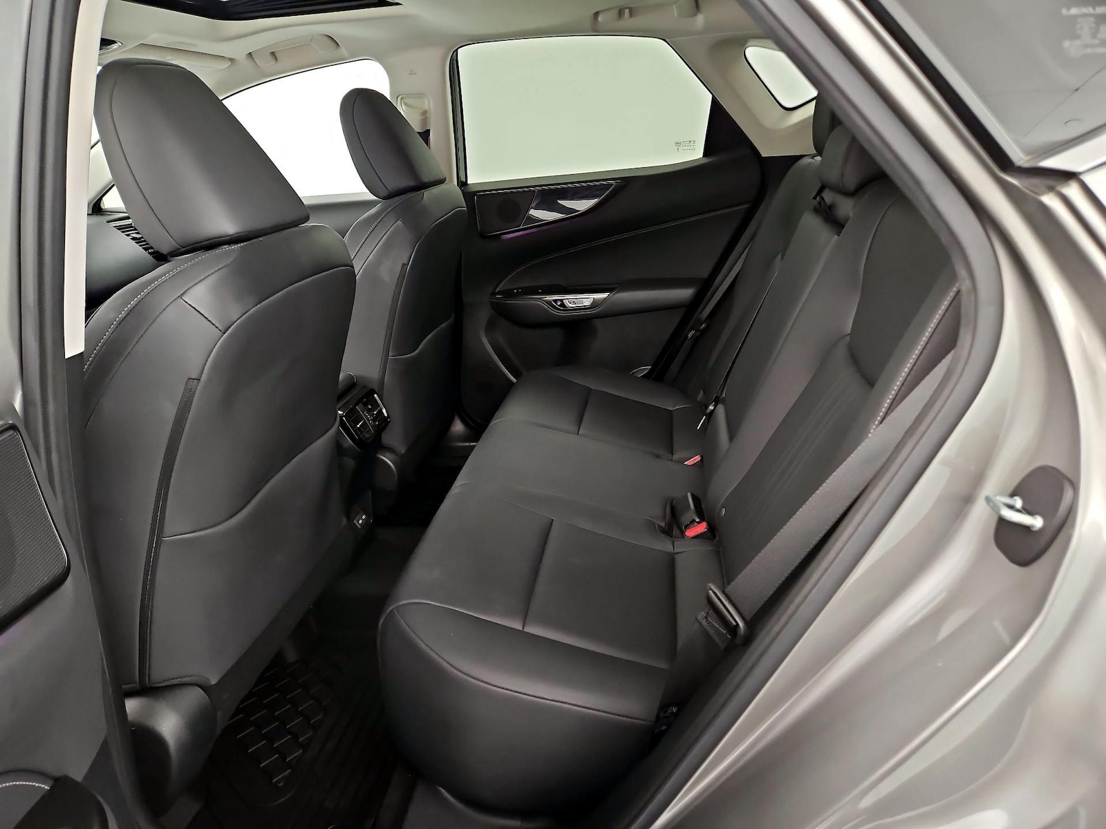 2022 Lexus NX 350 - Photo 19