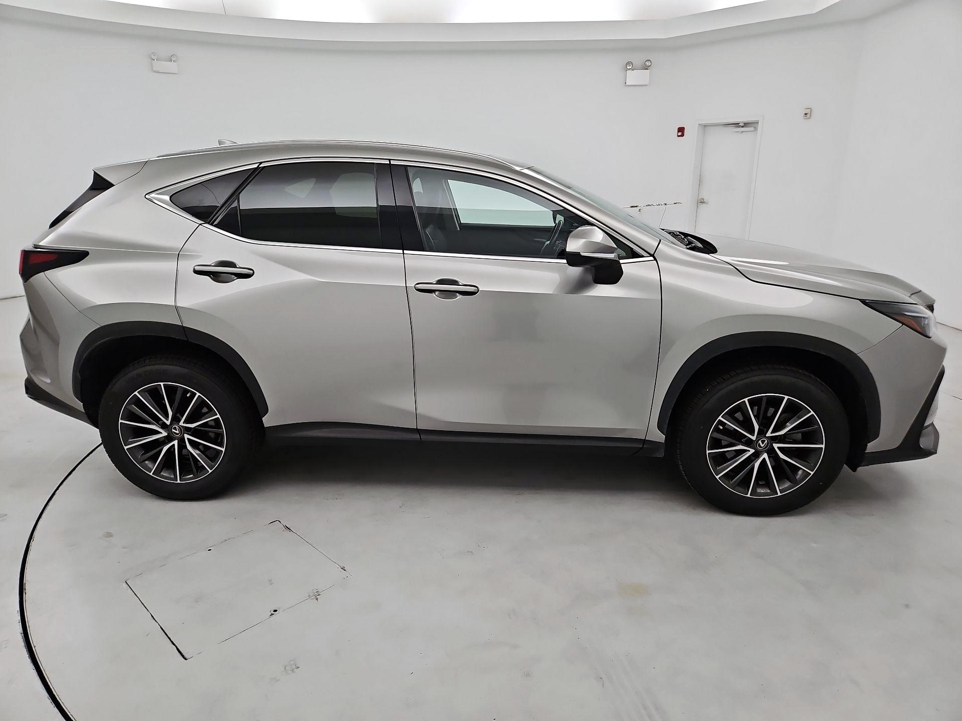 Thumbnail: 2022 Lexus NX - 4