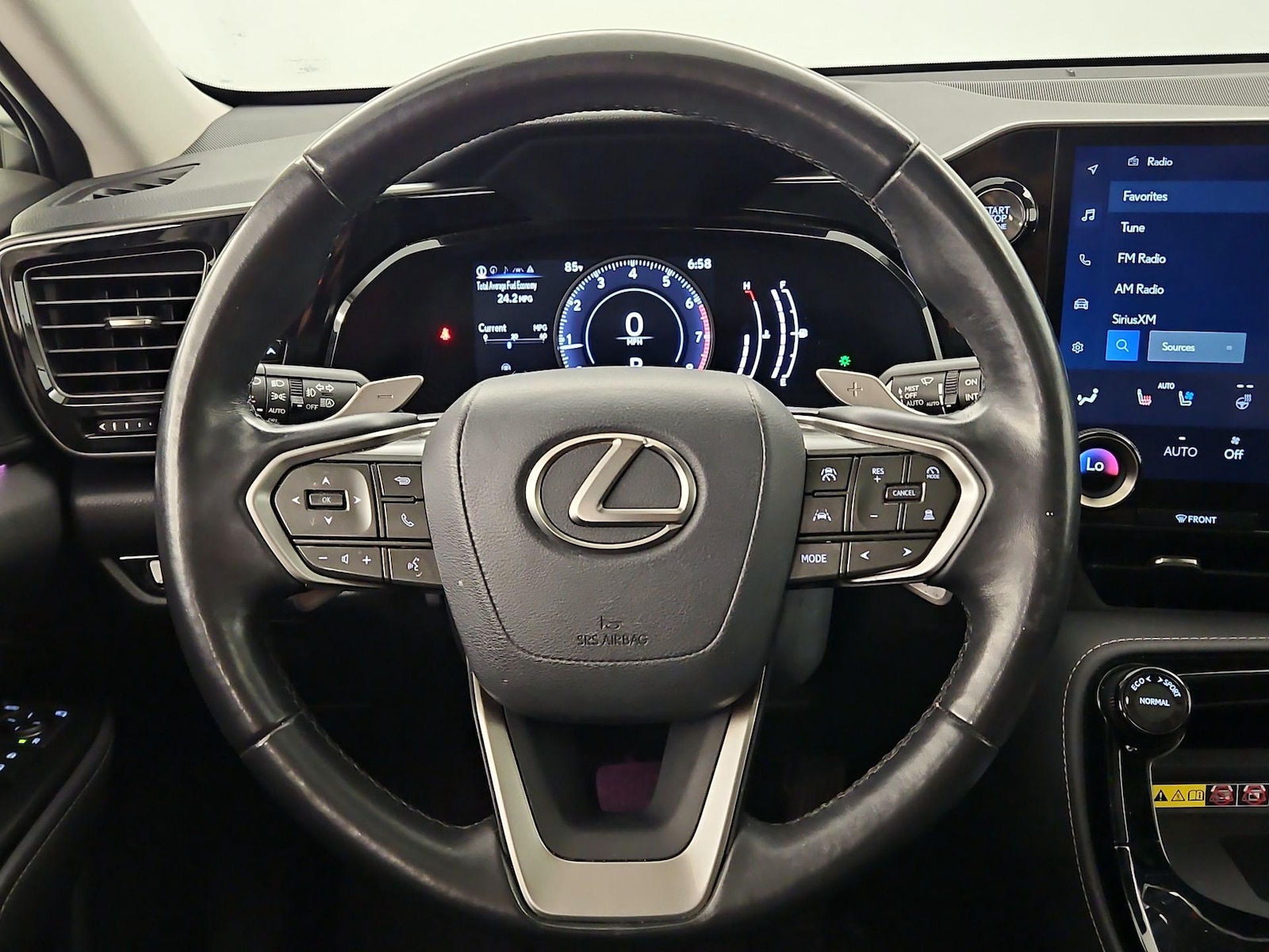 2022 Lexus NX 350 - Photo 9