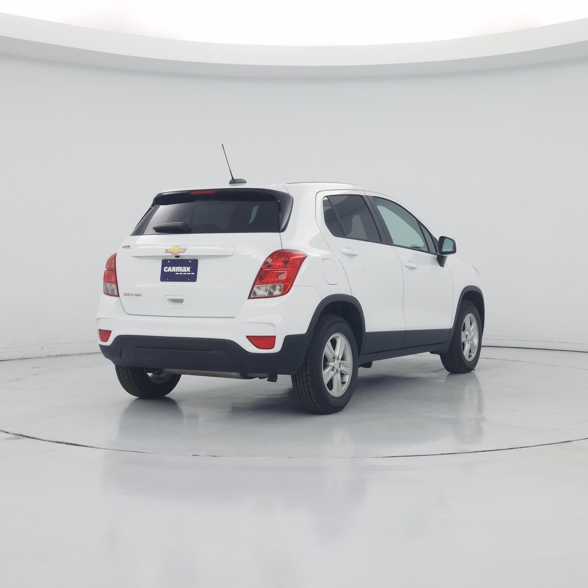 Thumbnail: 2022 Chevrolet Trax - 8