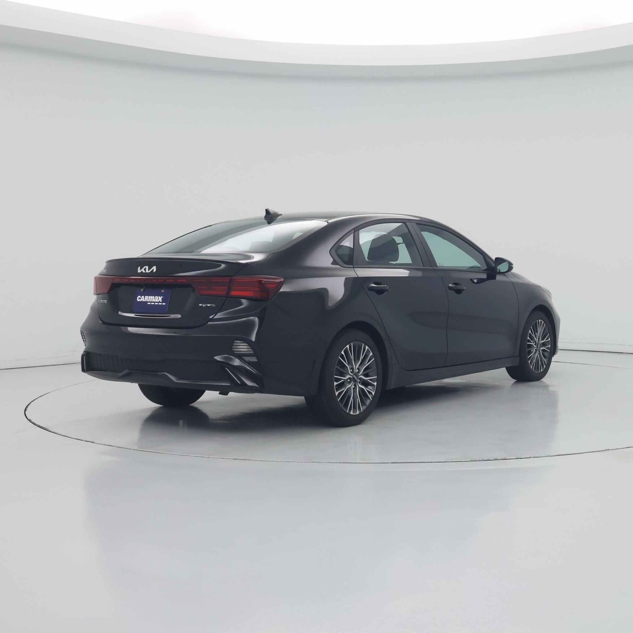 Thumbnail: 2022 Kia Forte - 8