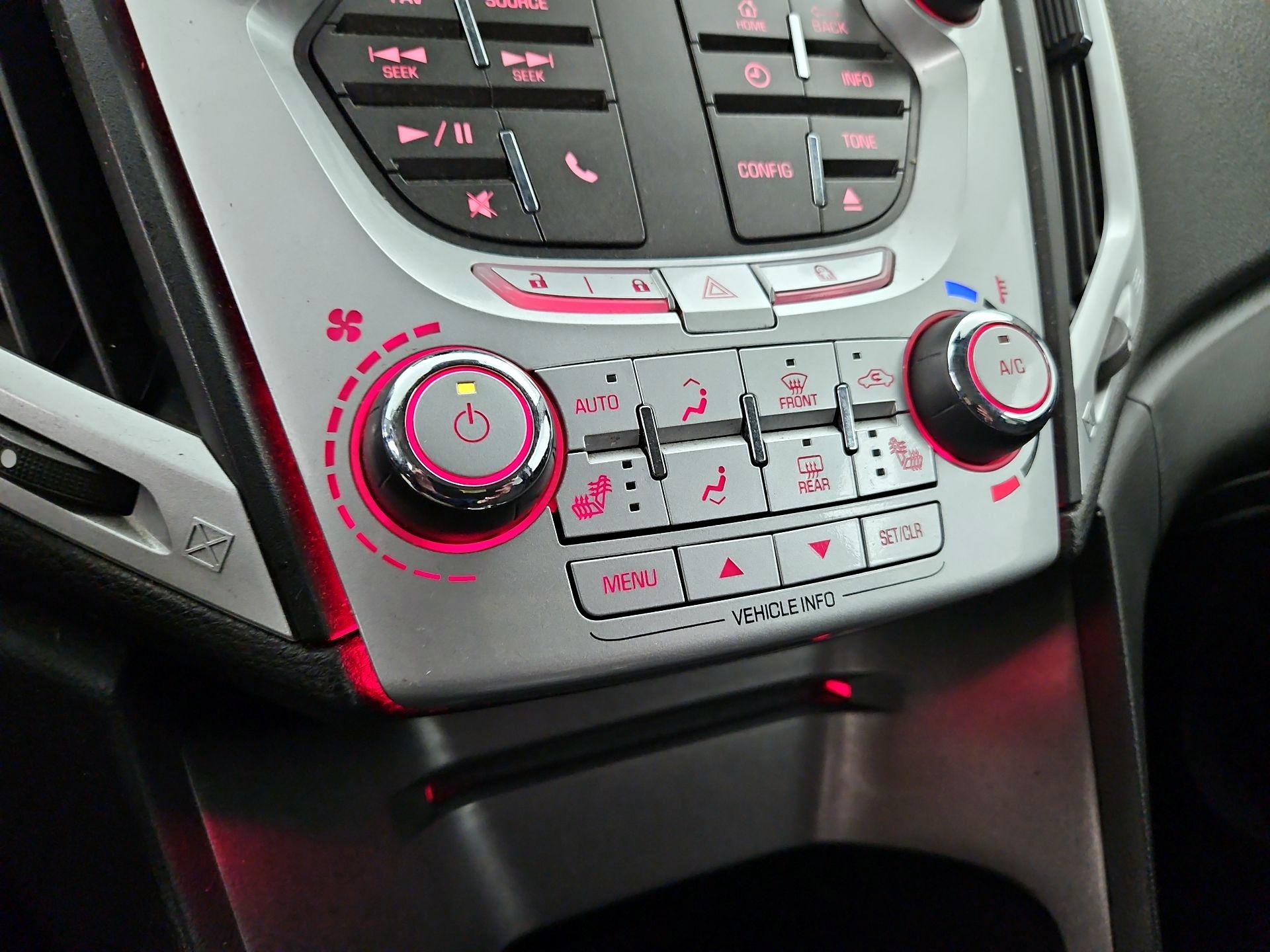 Thumbnail: 2015 GMC Terrain - 15