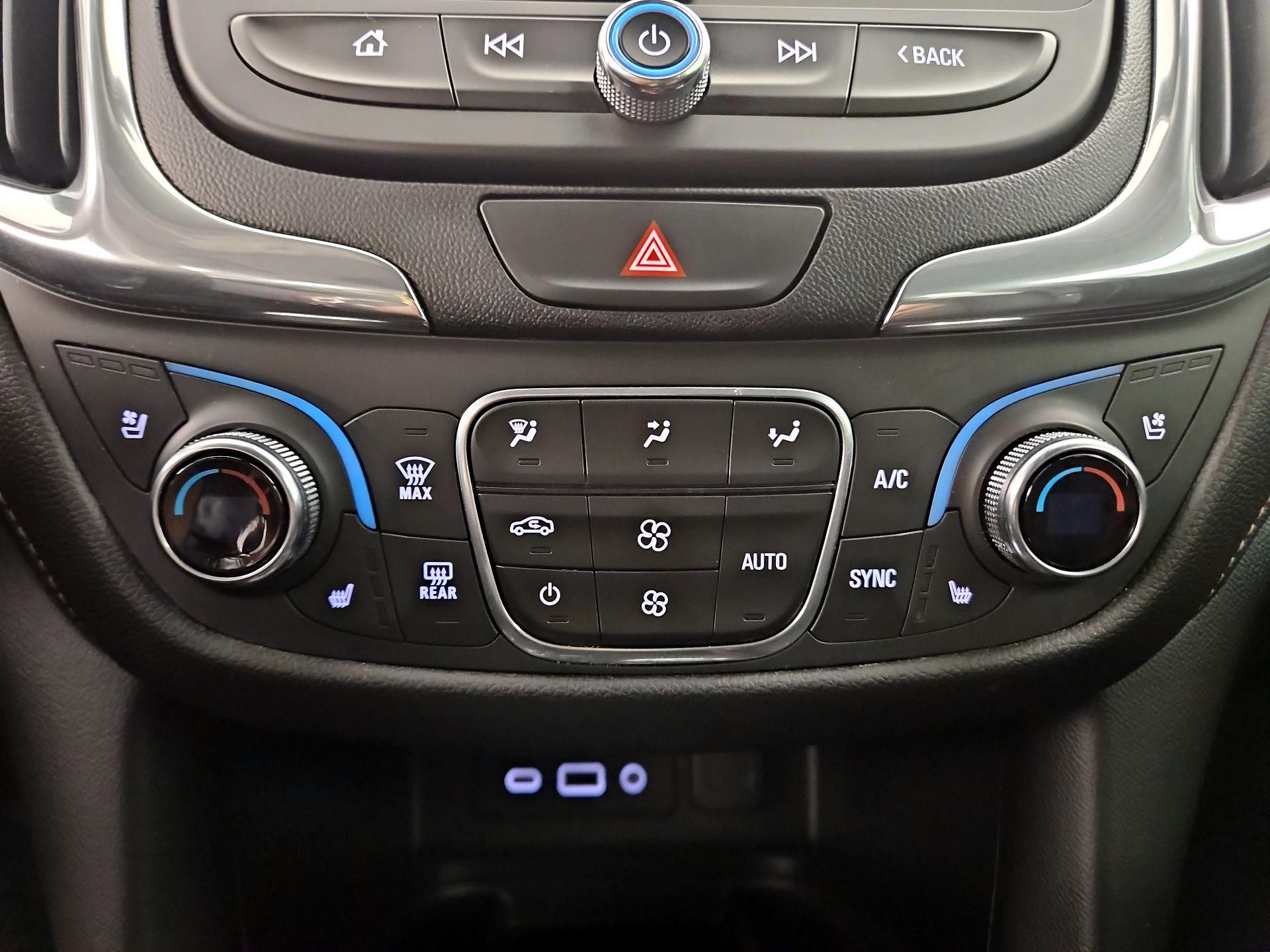 Thumbnail: 2020 Chevrolet Equinox - 17