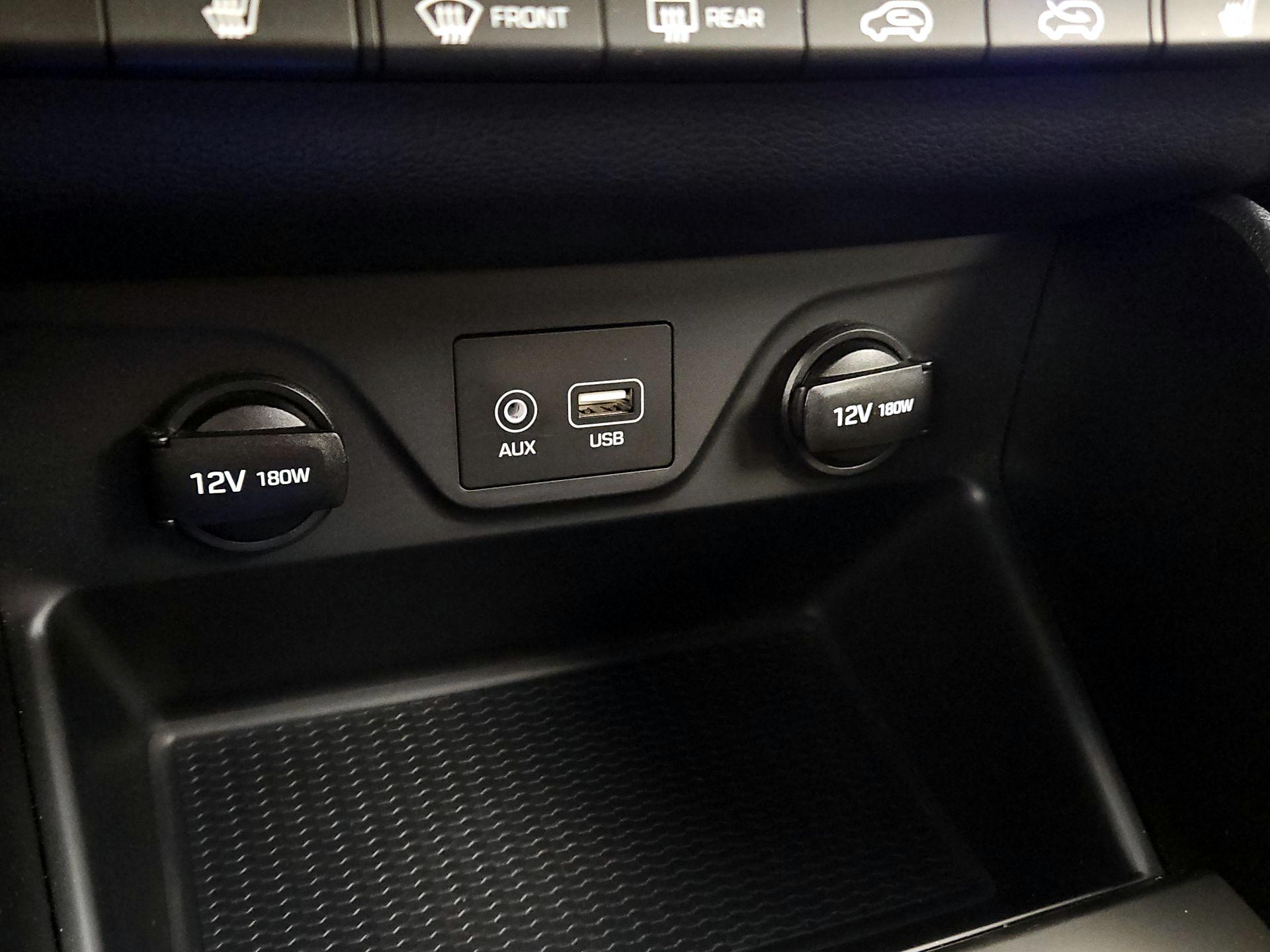 Thumbnail: 2019 Hyundai Tucson - 18