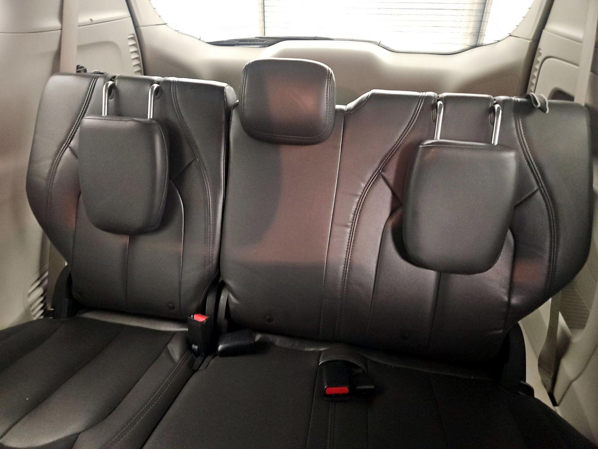 Thumbnail: 2019 Chrysler Pacifica - 20