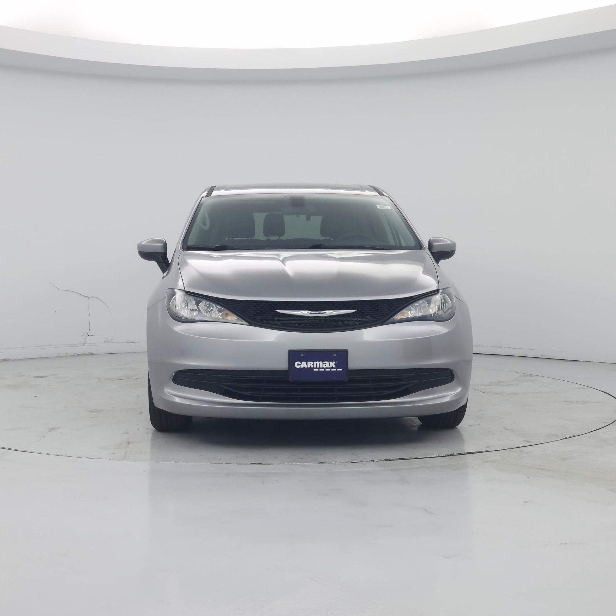 Thumbnail: 2019 Chrysler Pacifica - 5
