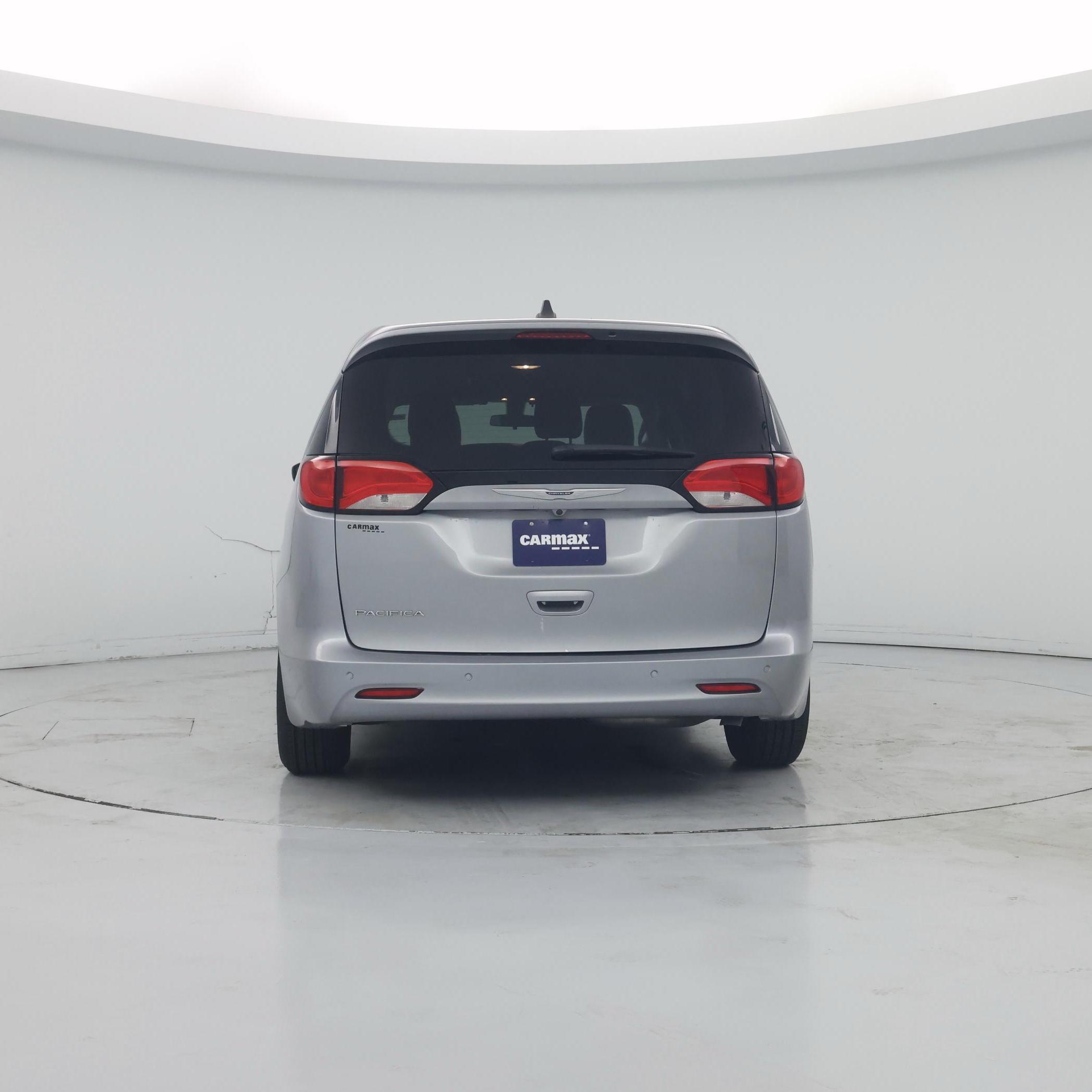 Thumbnail: 2019 Chrysler Pacifica - 6