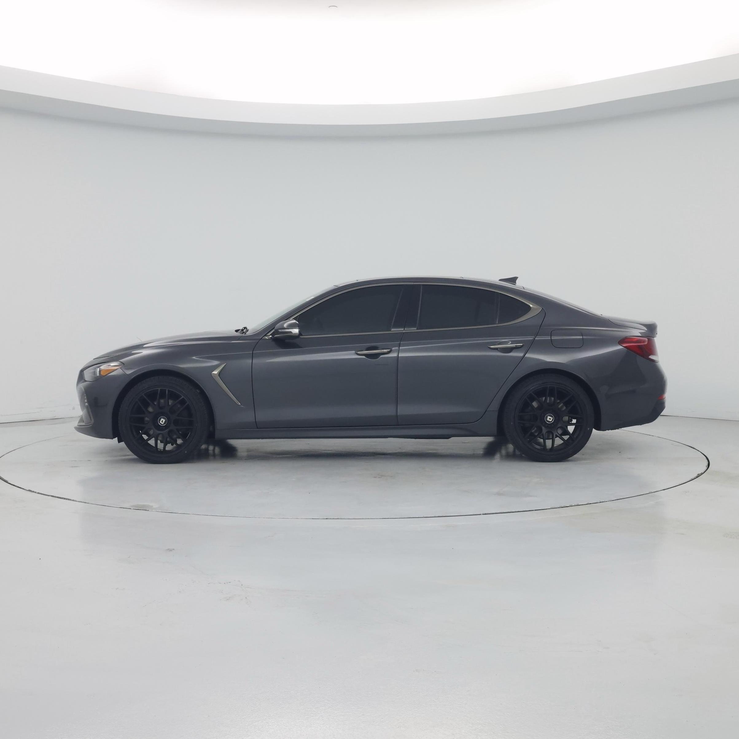 Thumbnail: 2019 Genesis G70 - 3