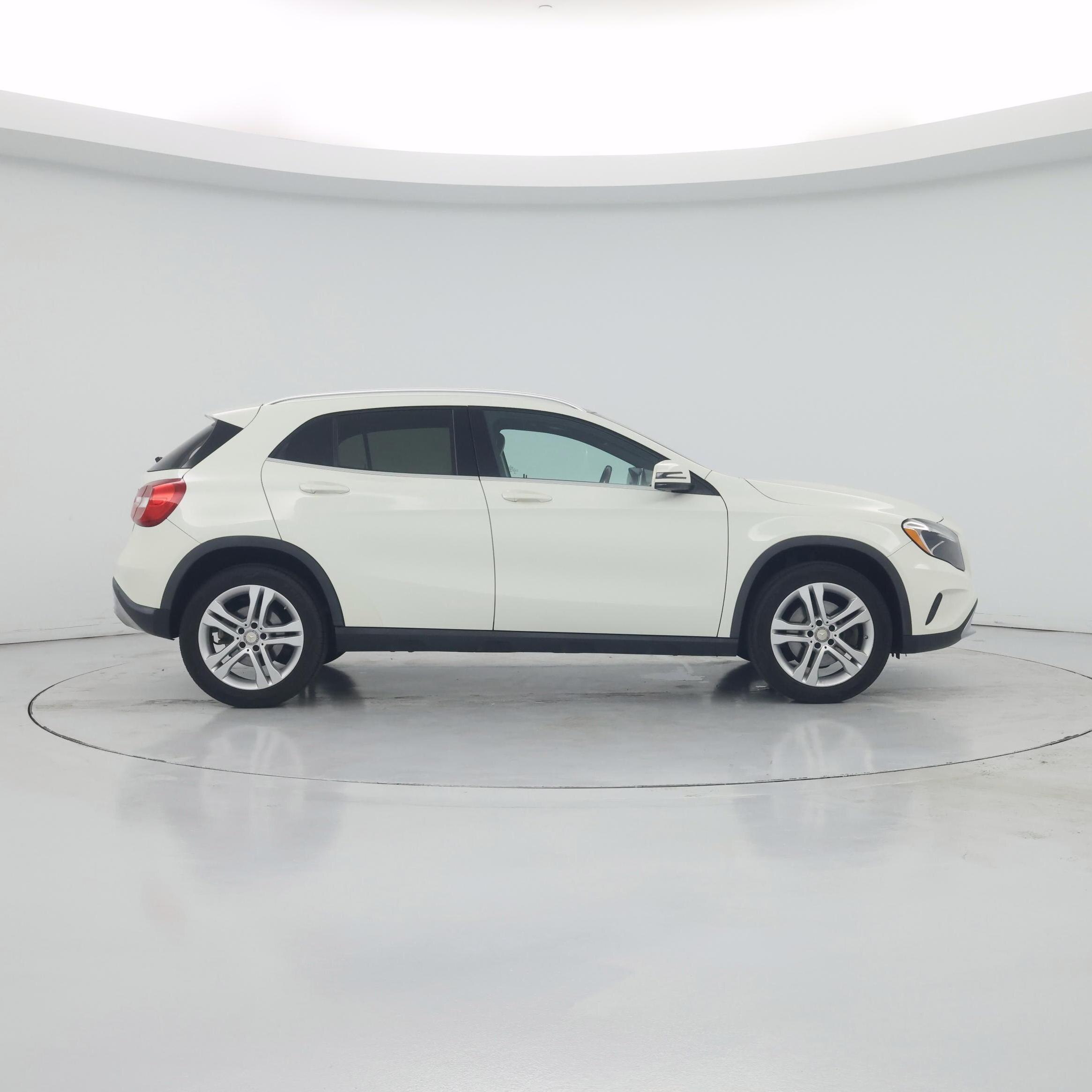 Thumbnail: 2017 Mercedes-Benz GLA - 7
