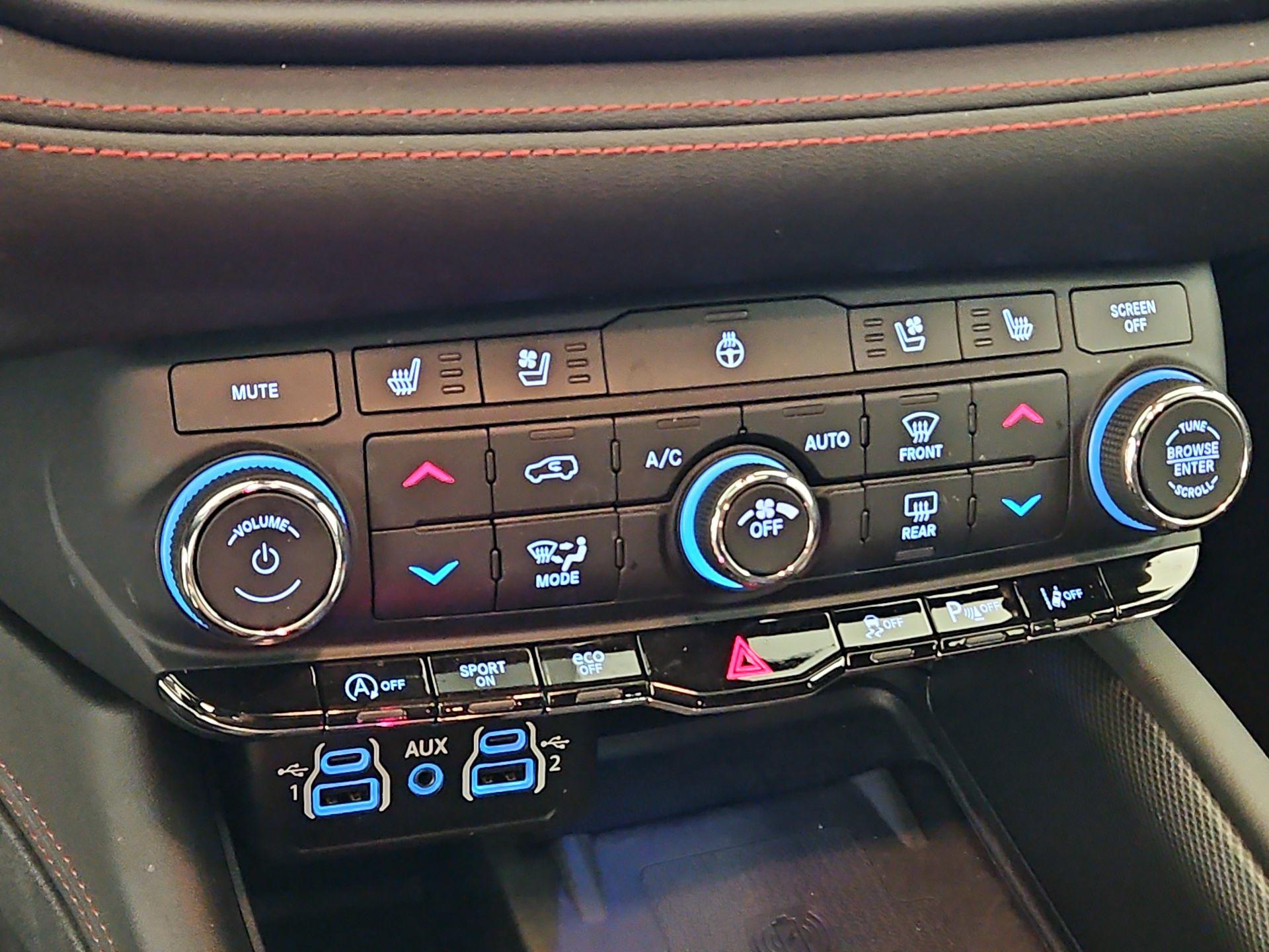 Thumbnail: 2024 Dodge Durango - 17