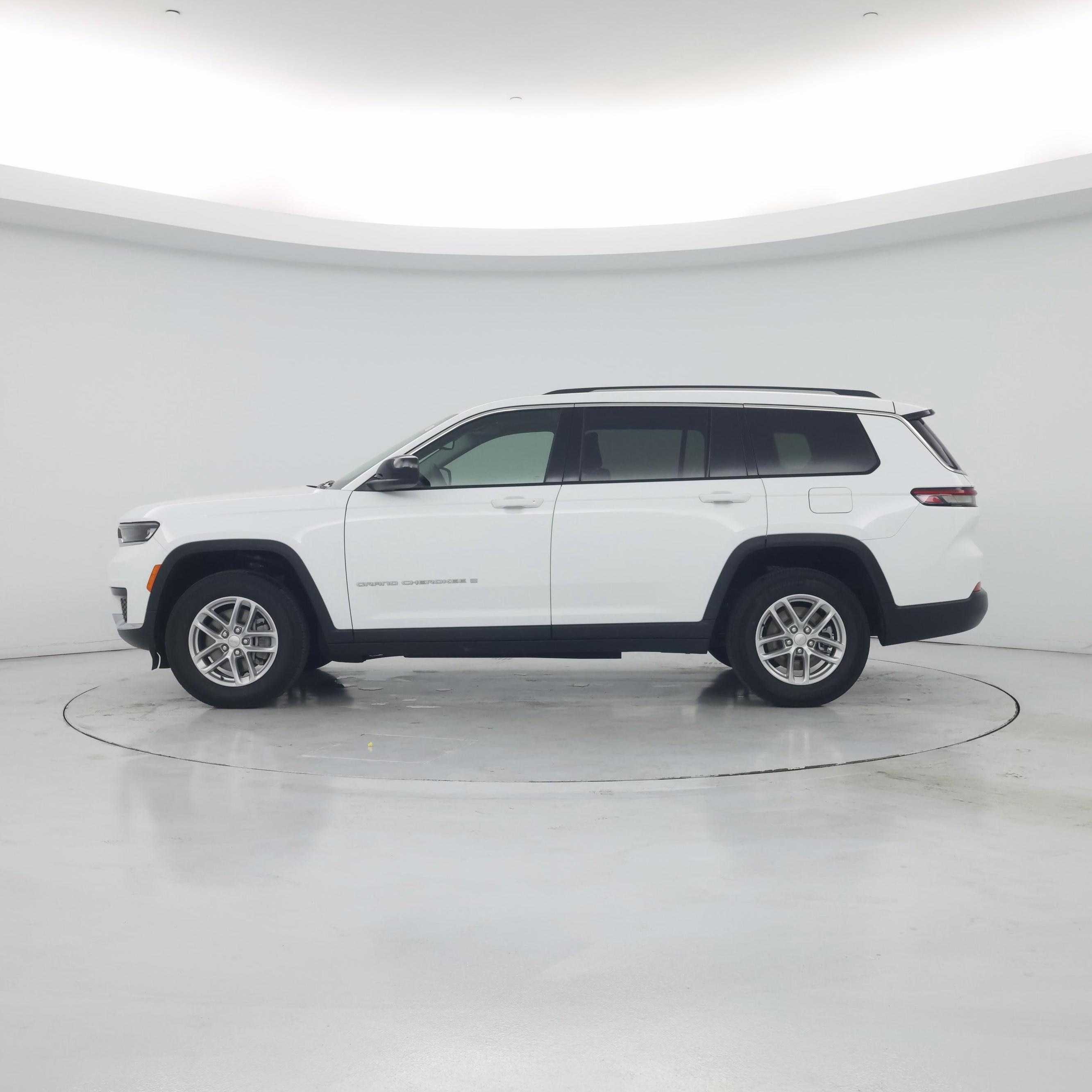 Thumbnail: 2023 Jeep Grand Cherokee L - 3