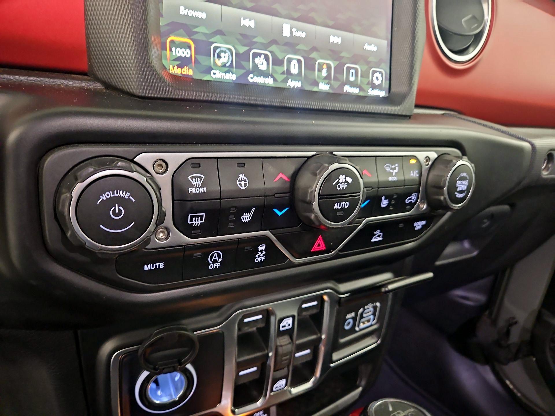 Thumbnail: 2022 Jeep Gladiator - 15