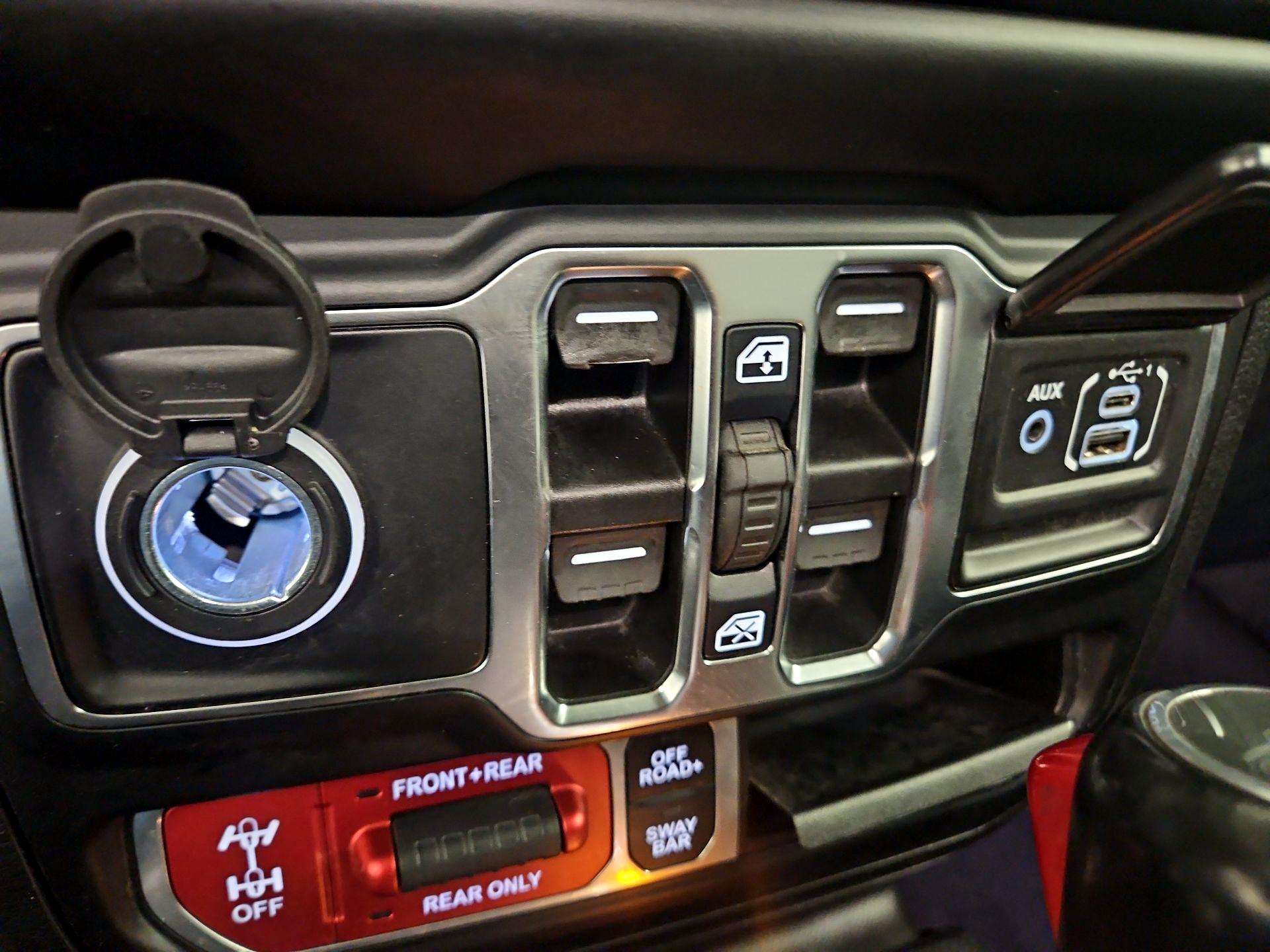 Thumbnail: 2022 Jeep Gladiator - 17