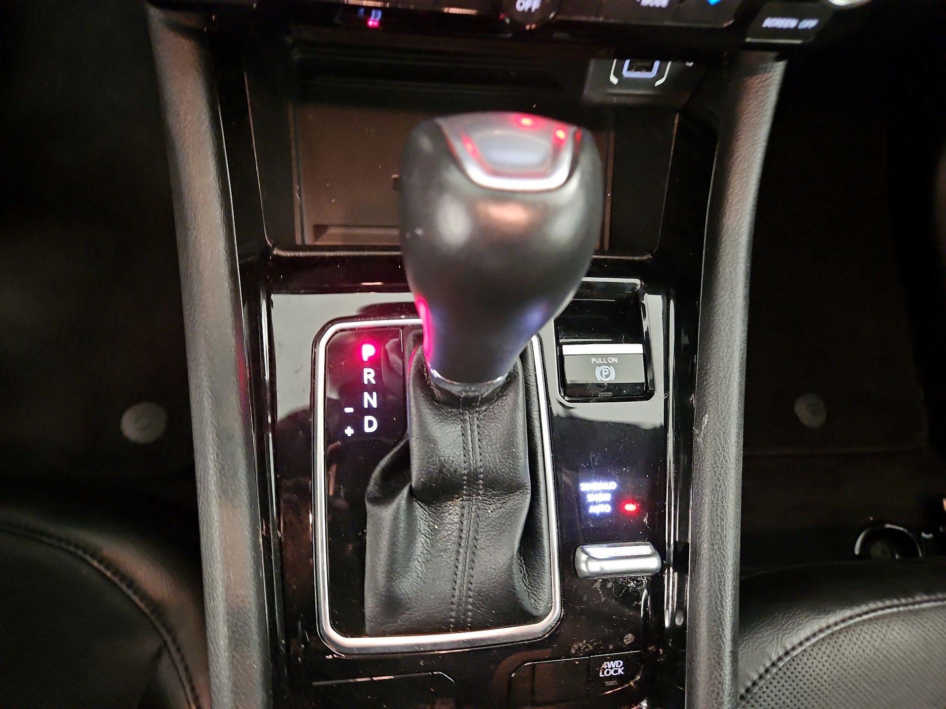 Thumbnail: 2023 Jeep Compass - 16