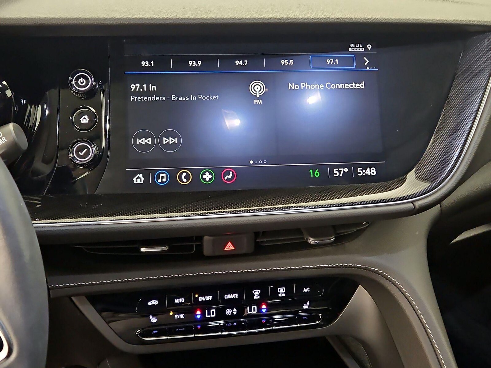 2023 Buick Envision Essence - Photo 16
