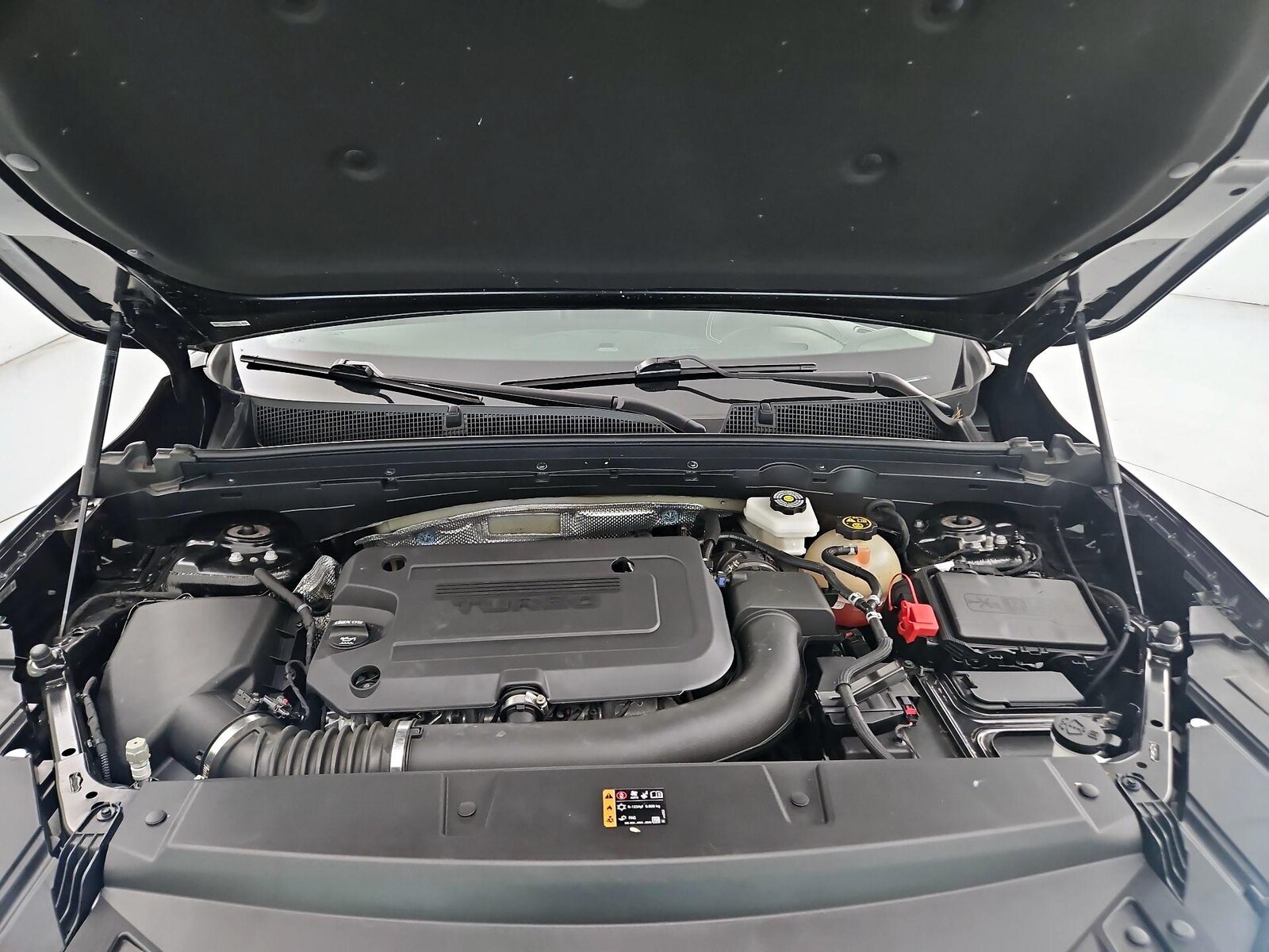 2023 Buick Envision Essence - Photo 22