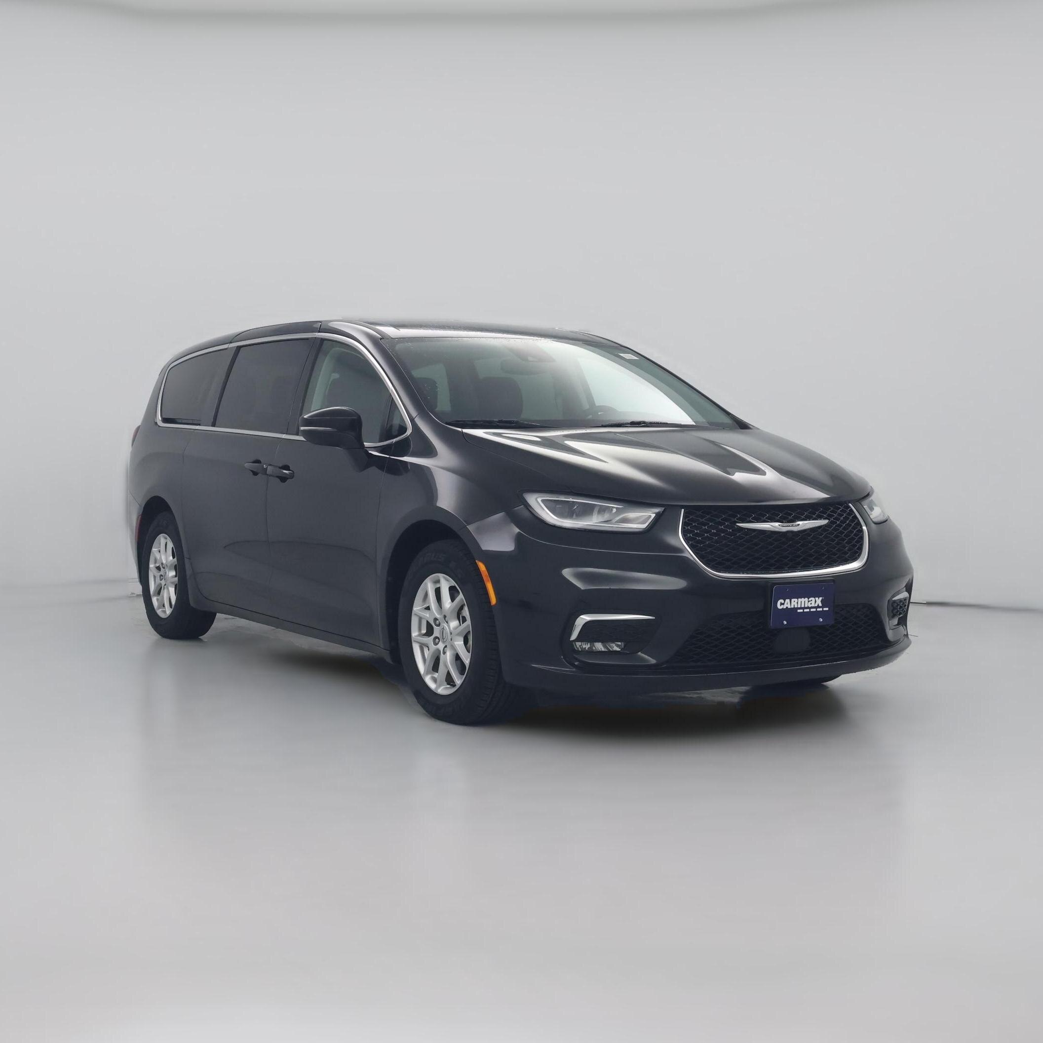 Thumbnail: 2023 Chrysler Pacifica - 1