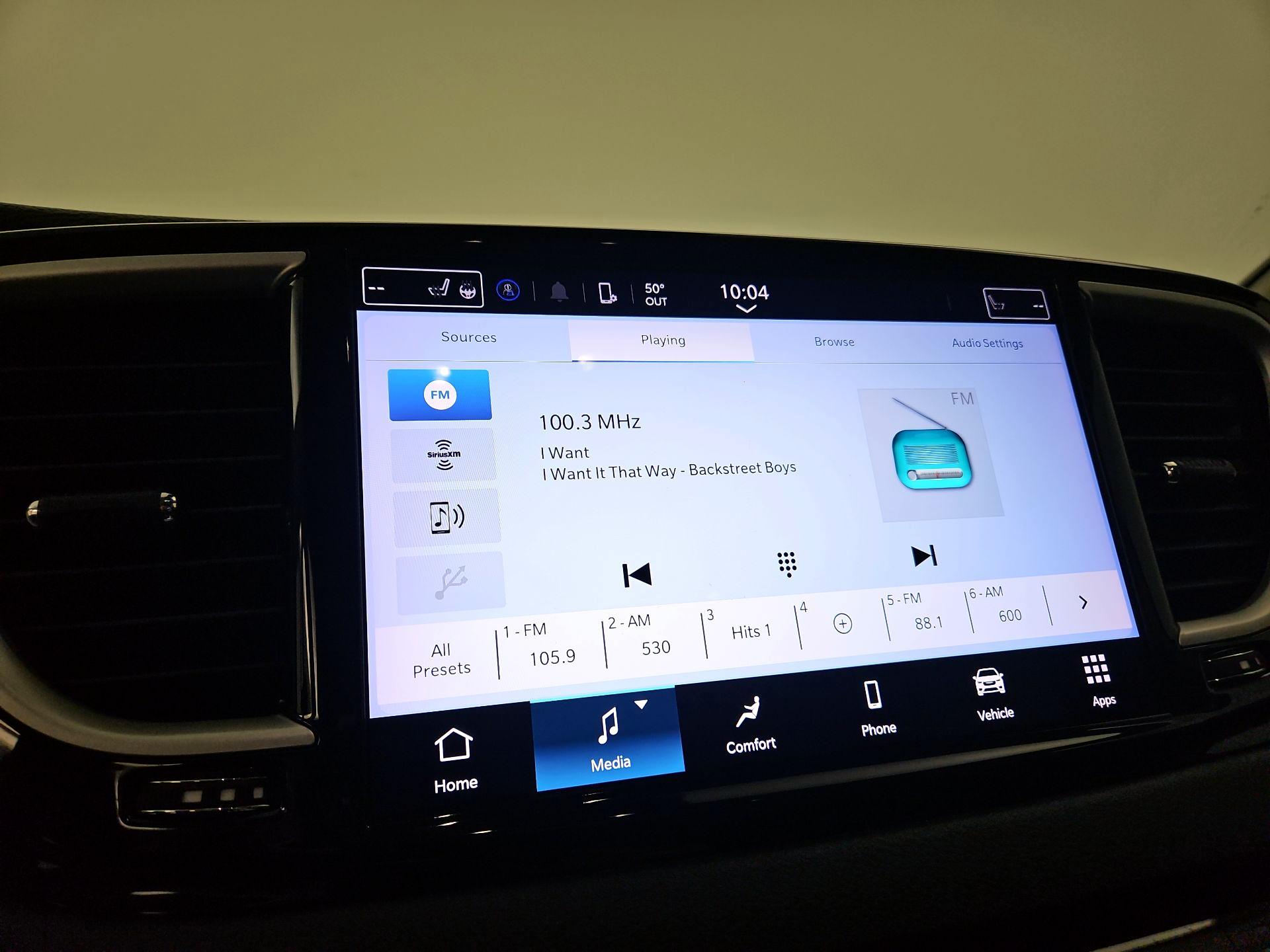 Thumbnail: 2023 Chrysler Pacifica - 15