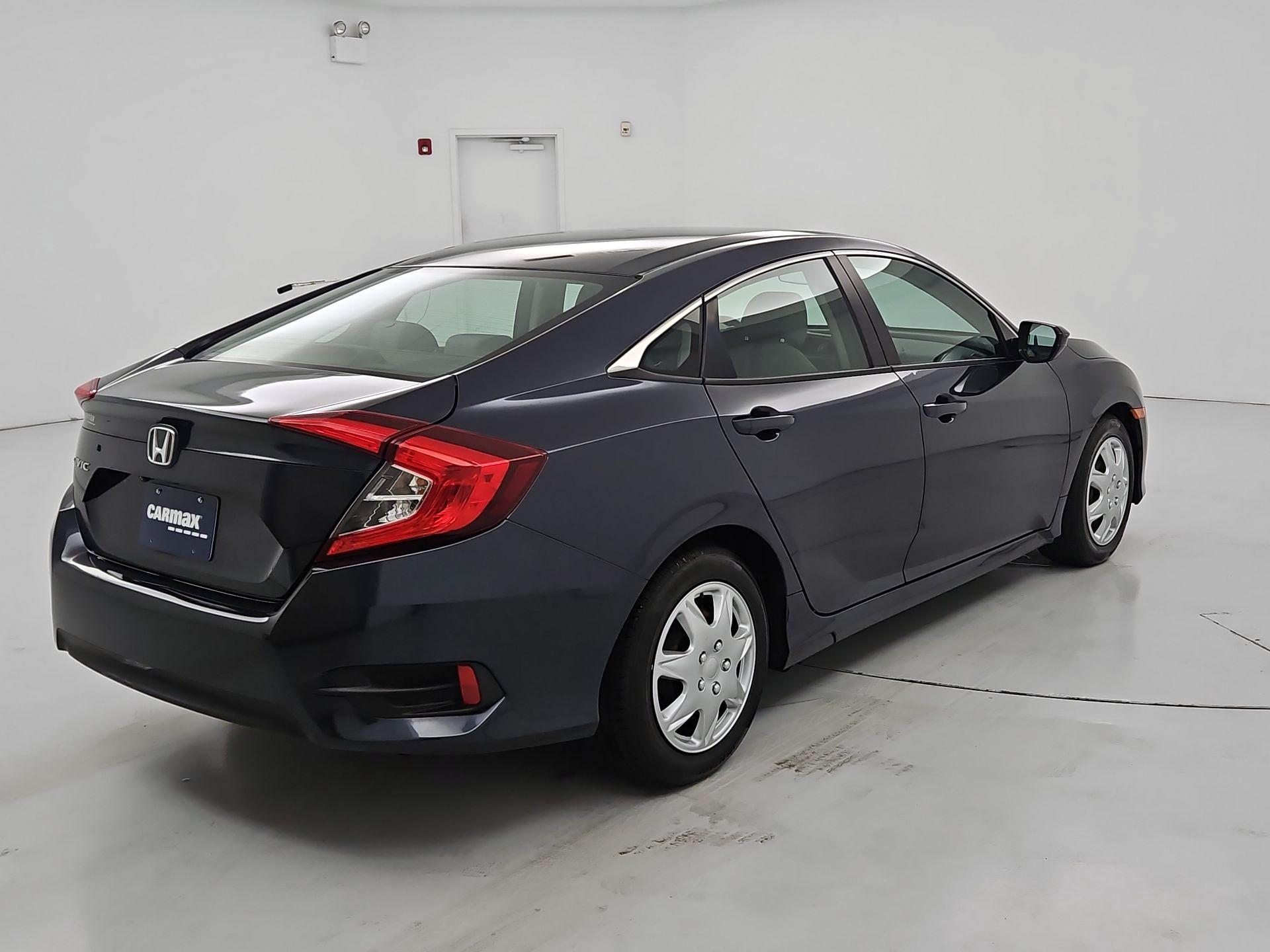 Thumbnail: 2017 Honda Civic - 5