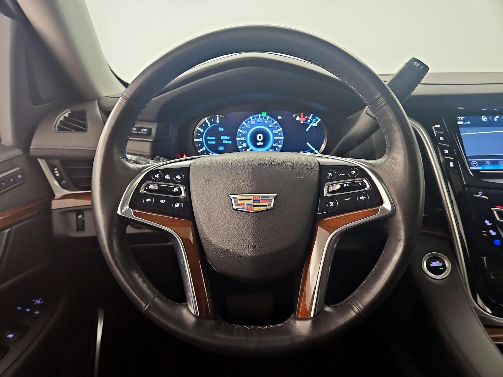 2020 Cadillac Escalade Luxury - Photo 11