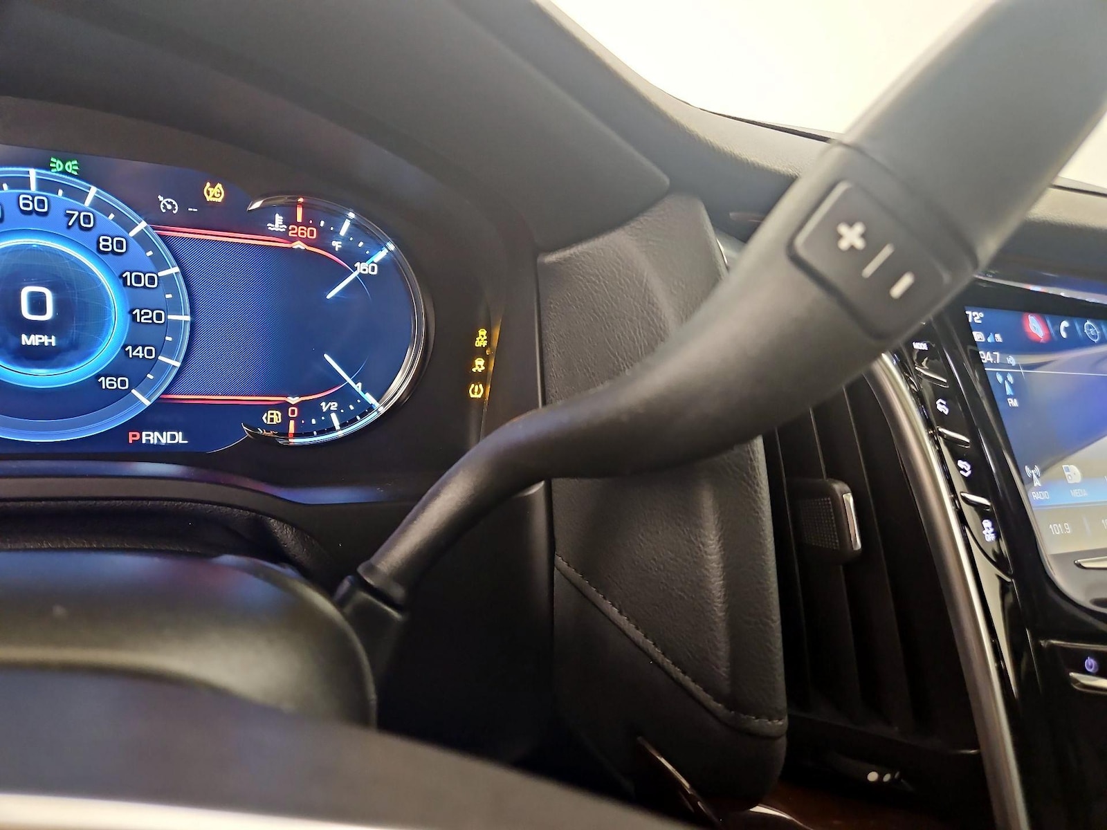 2020 Cadillac Escalade Luxury - Photo 19