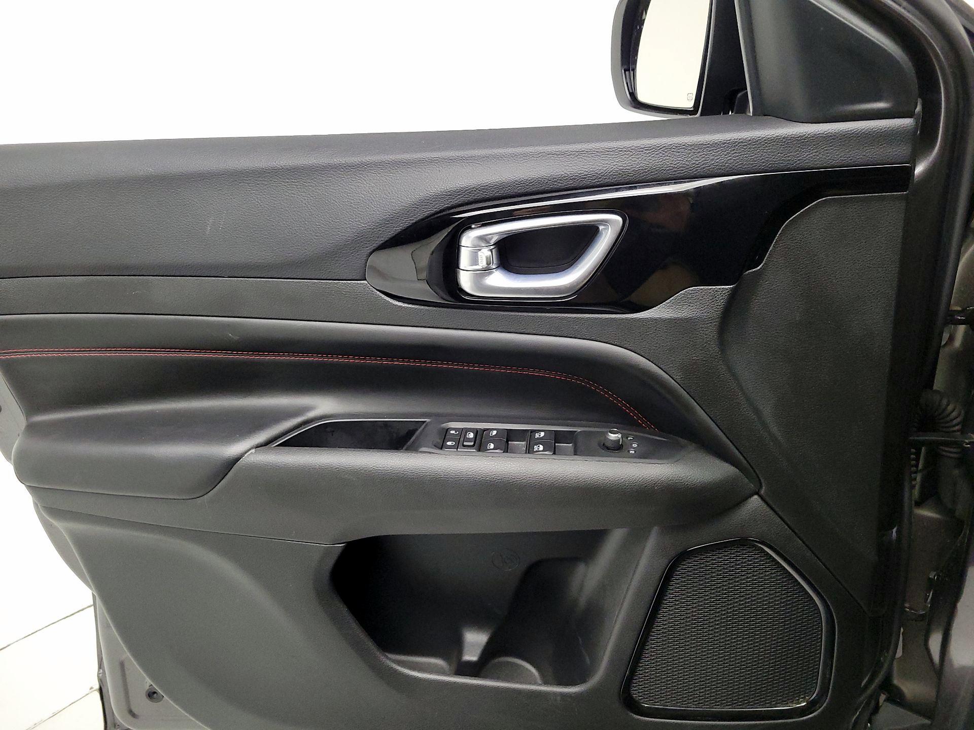 Thumbnail: 2022 Jeep Compass - 12