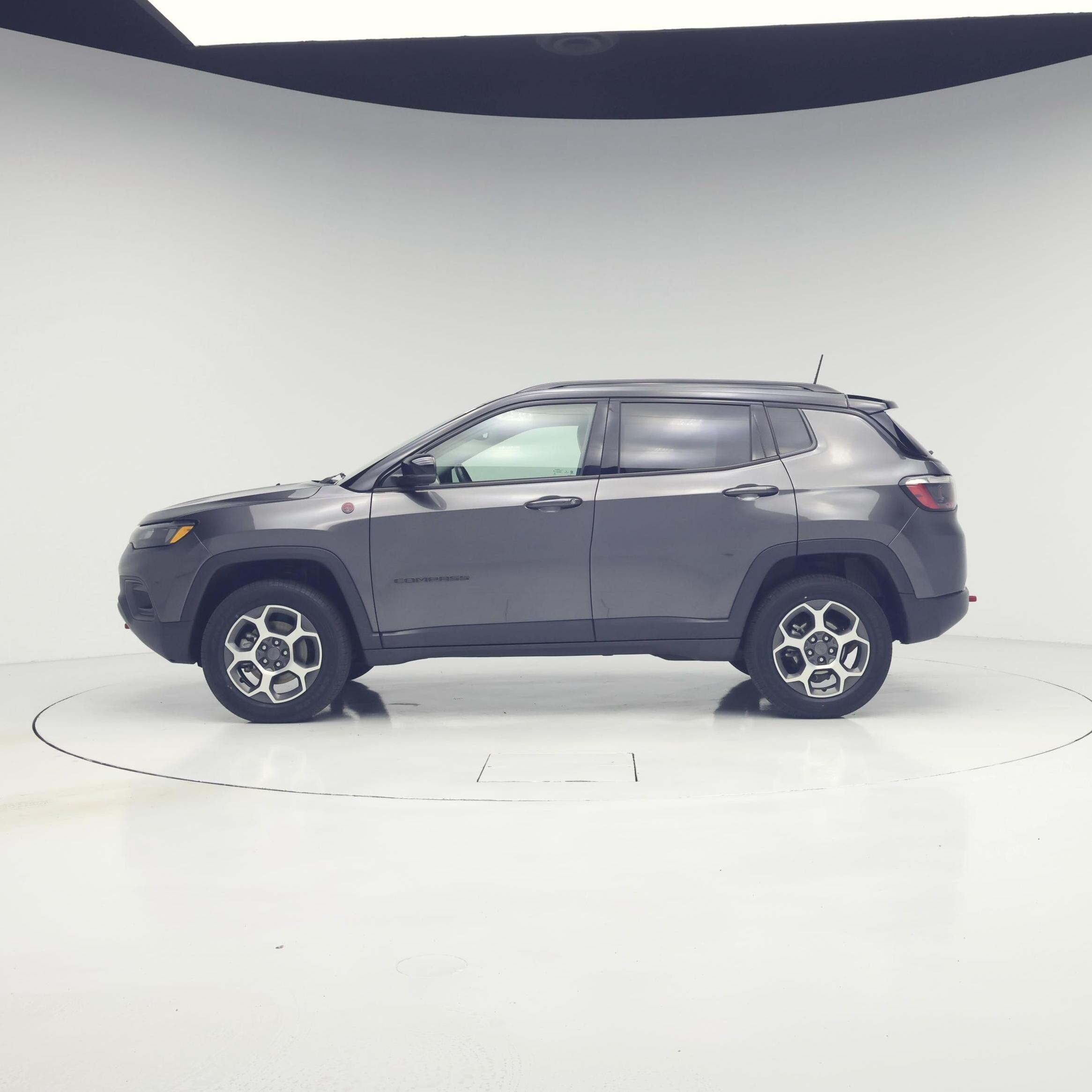 Thumbnail: 2022 Jeep Compass - 3