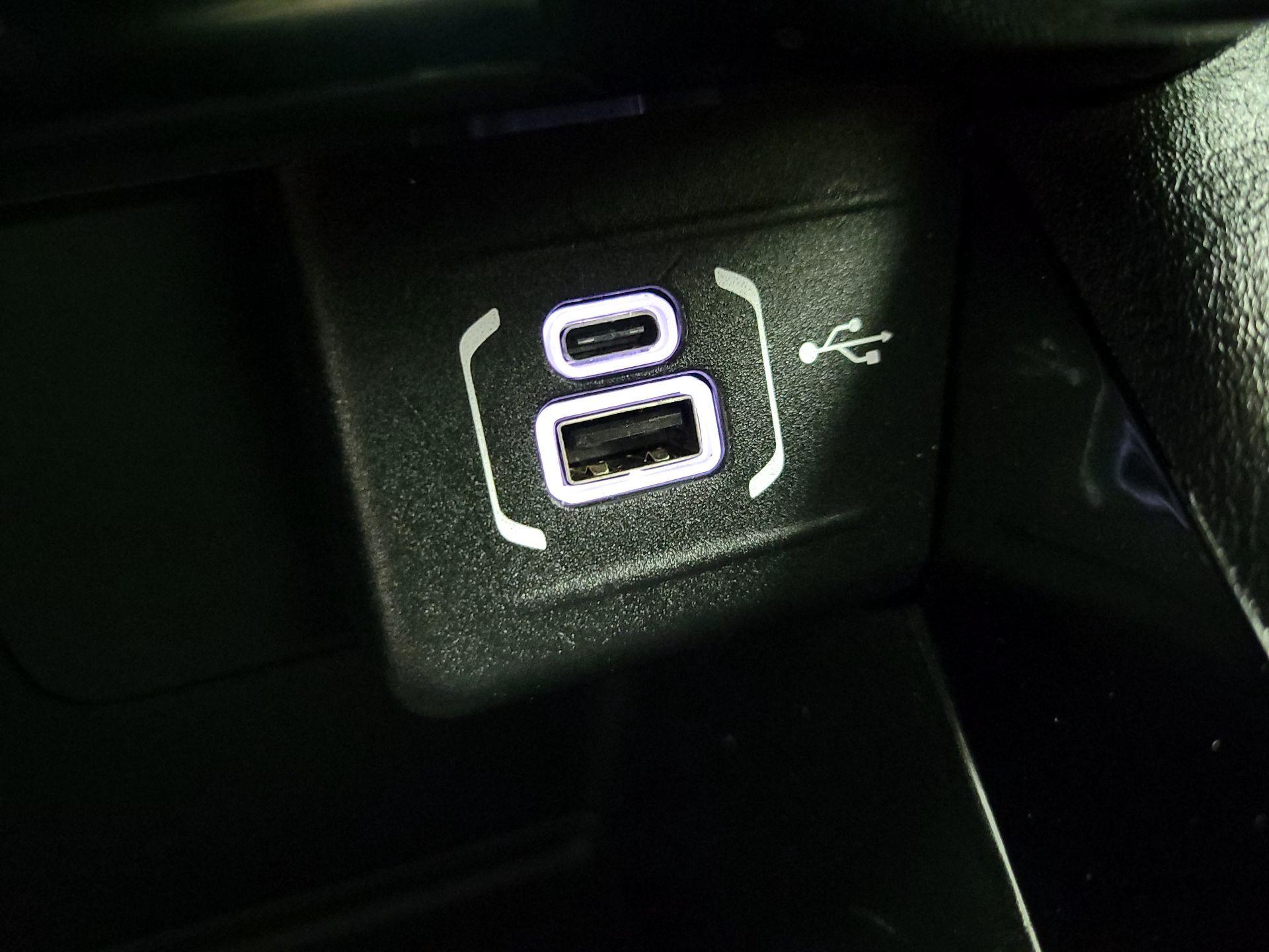 Thumbnail: 2022 Jeep Compass - 18