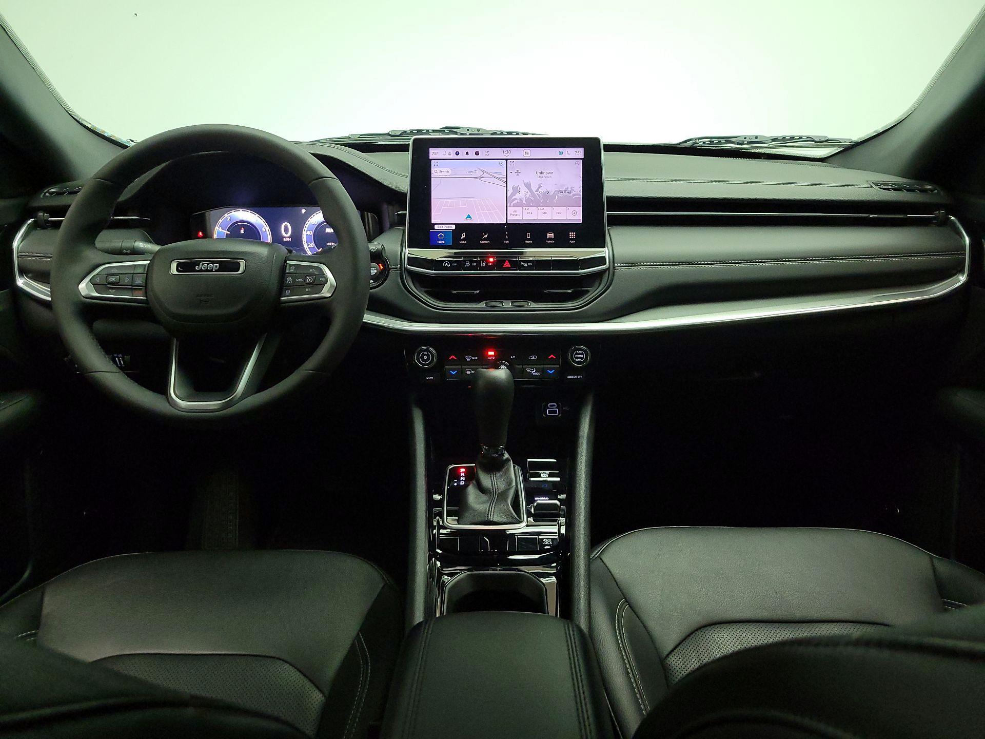 Thumbnail: 2023 Jeep Compass - 9