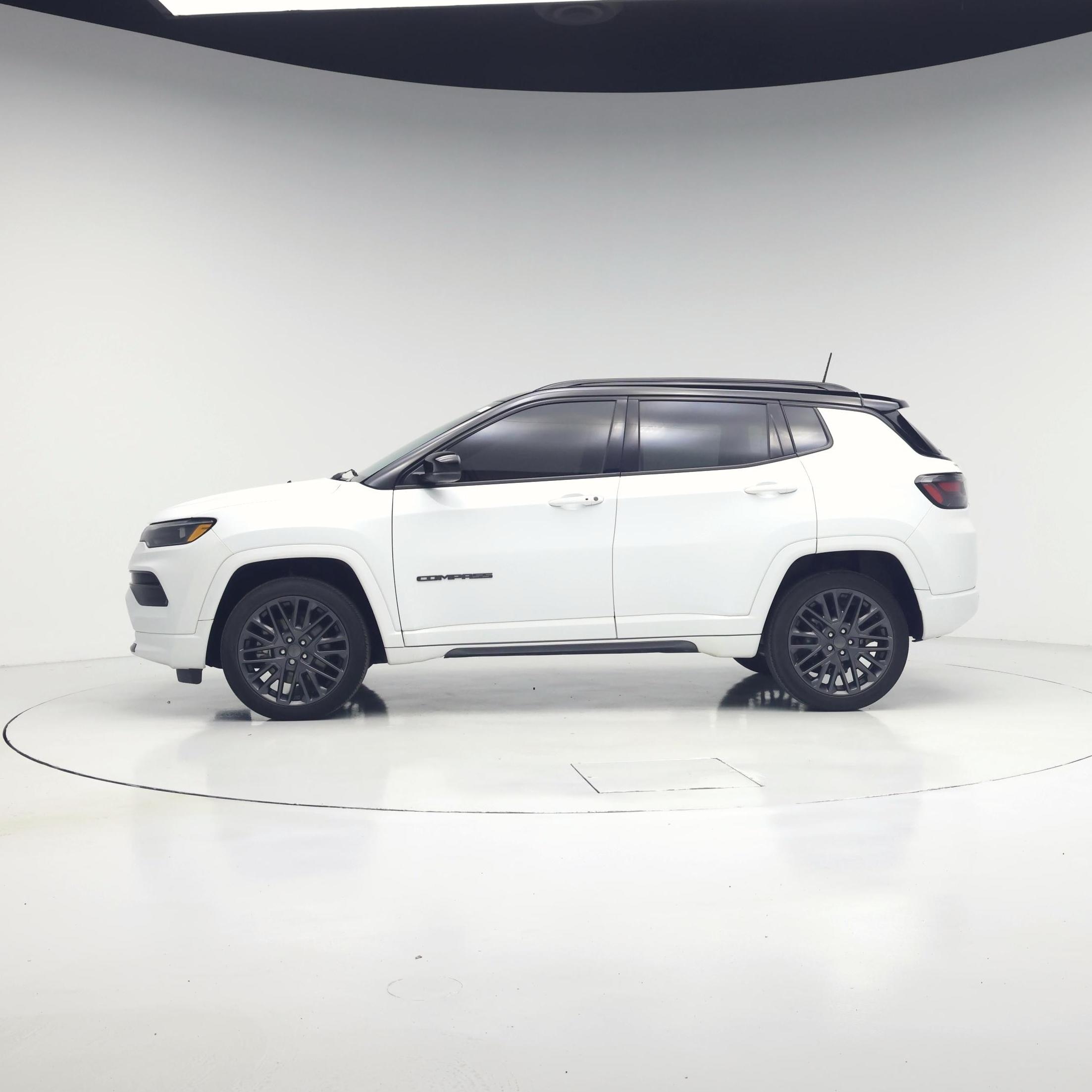 Thumbnail: 2023 Jeep Compass - 3
