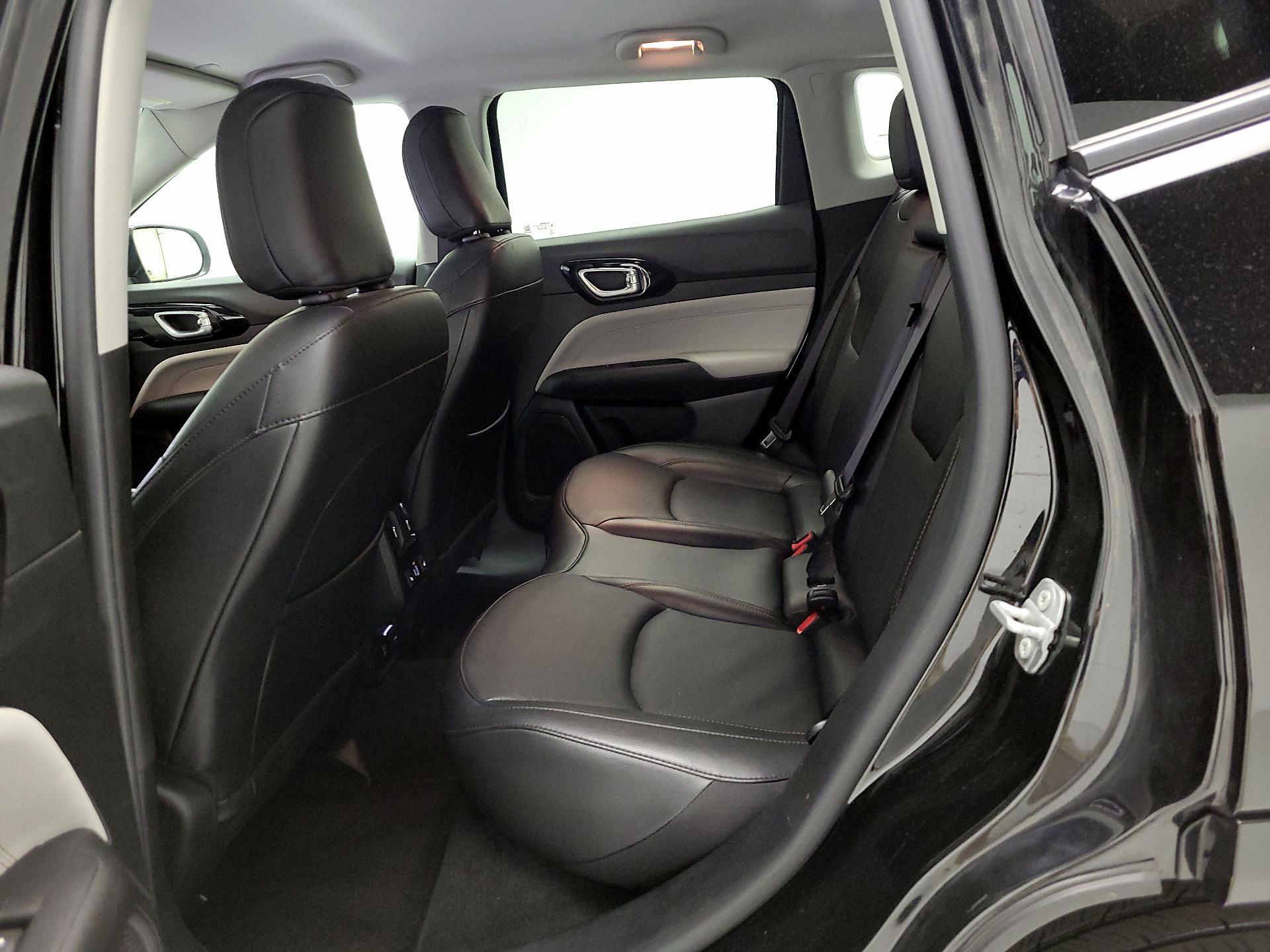Thumbnail: 2022 Jeep Compass - 20