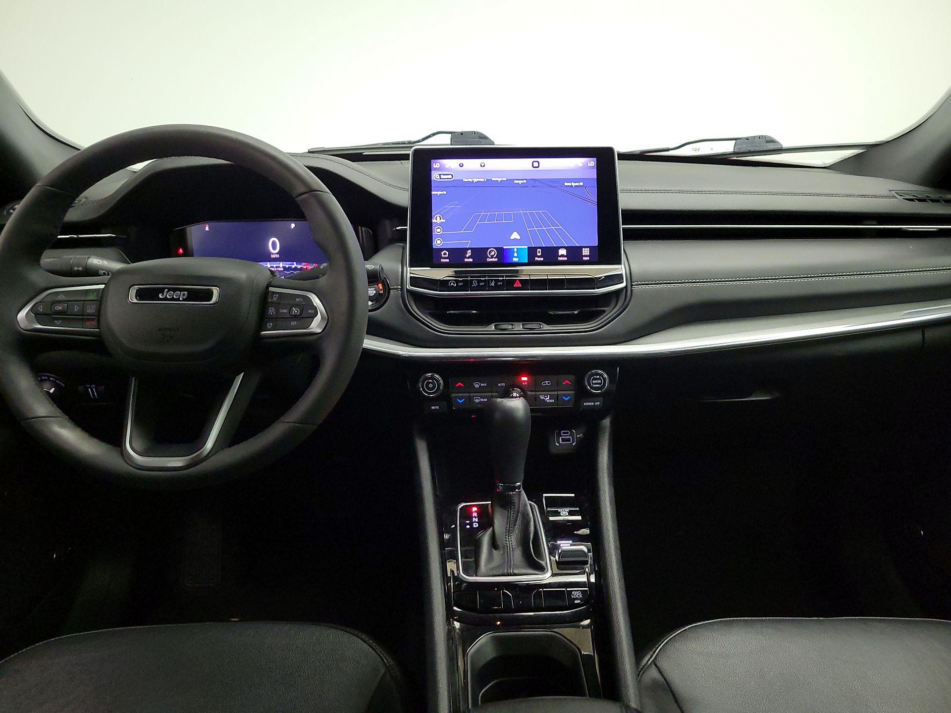 Thumbnail: 2023 Jeep Compass - 9