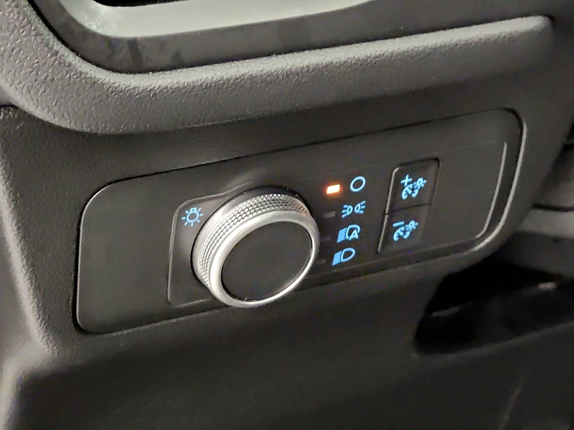 Thumbnail: 2020 Ford Escape - 13