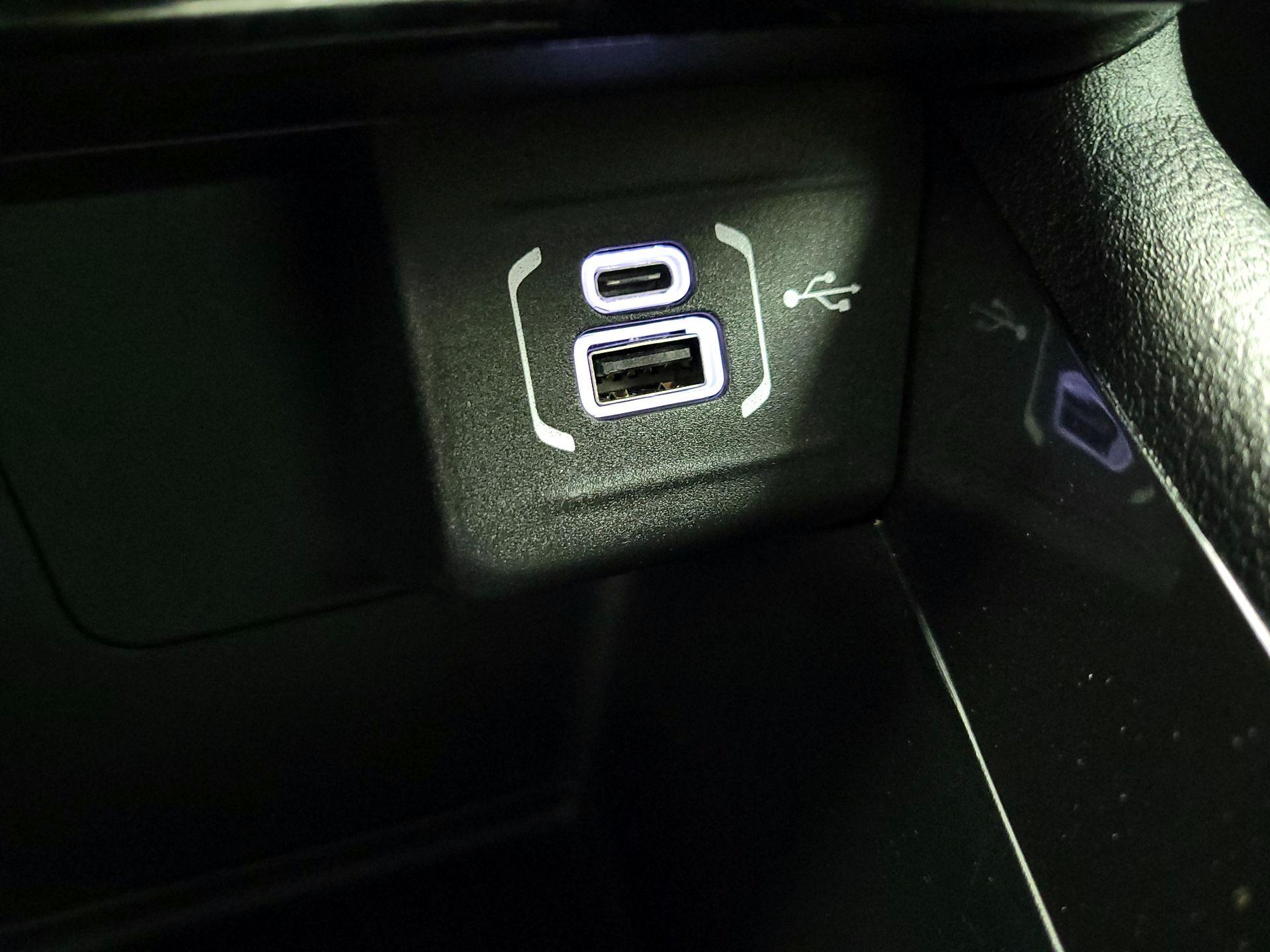 Thumbnail: 2023 Jeep Compass - 17