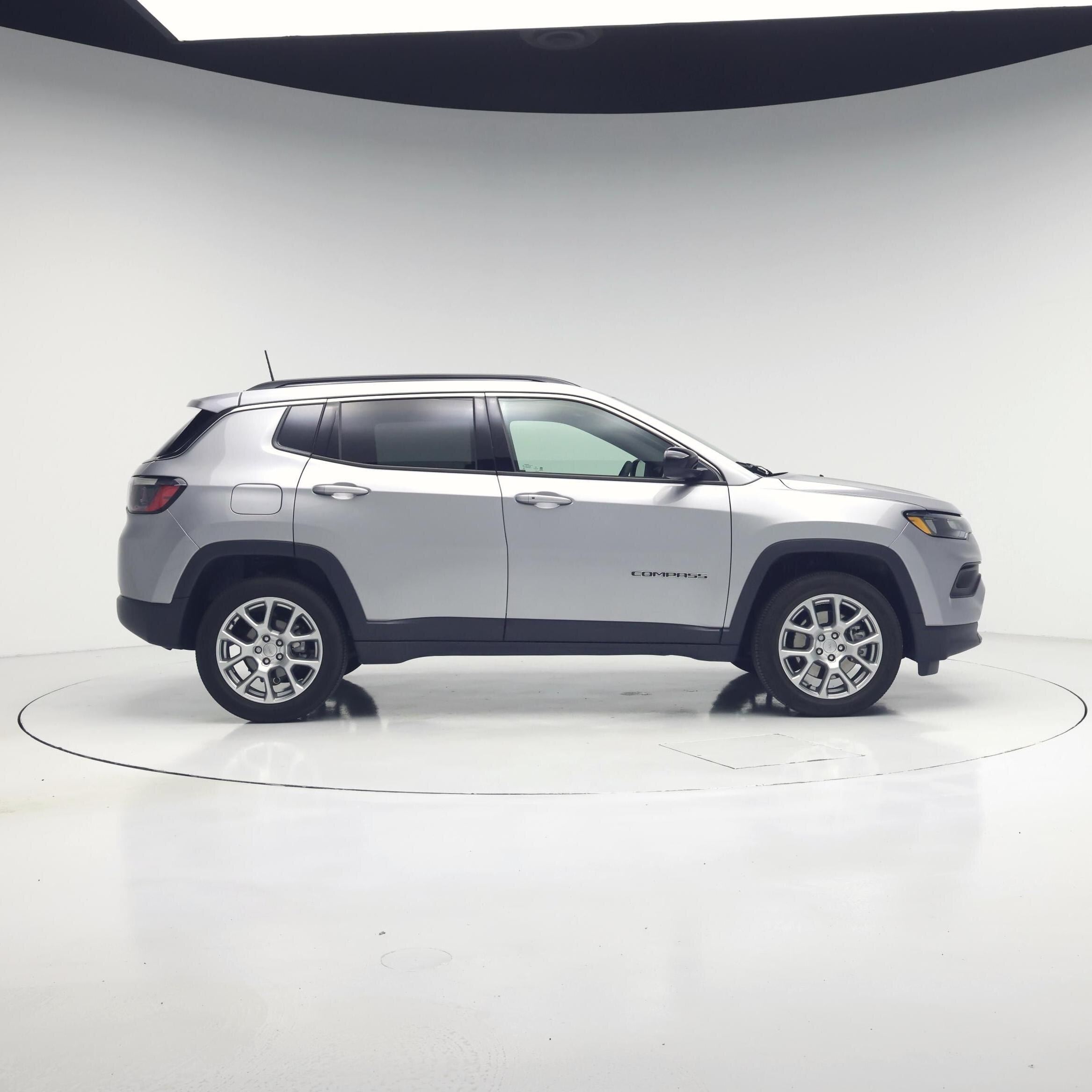 Thumbnail: 2023 Jeep Compass - 7