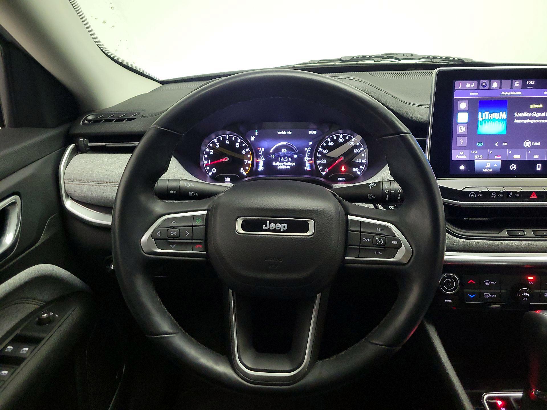 Thumbnail: 2022 Jeep Compass - 10