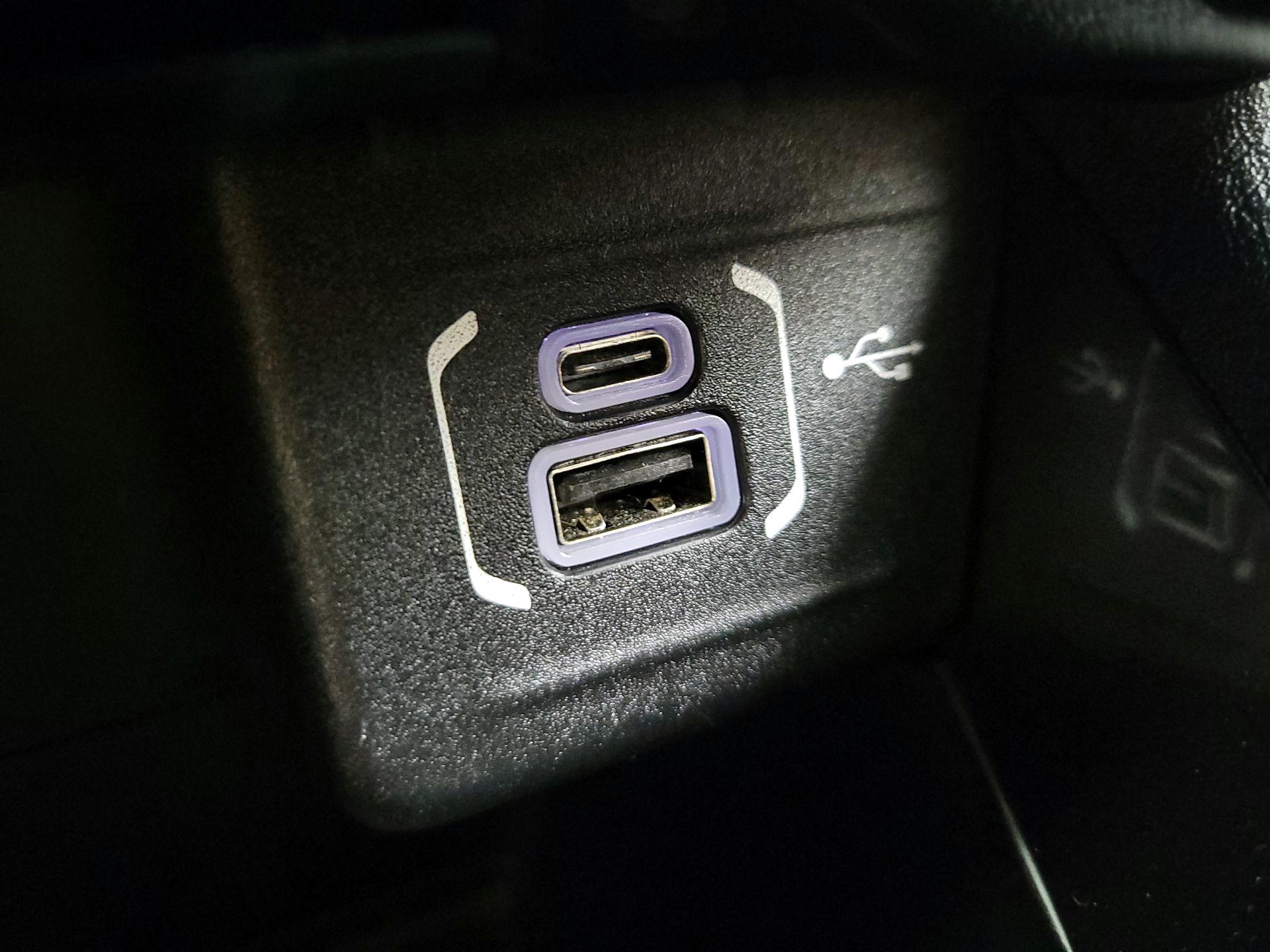Thumbnail: 2022 Jeep Compass - 18