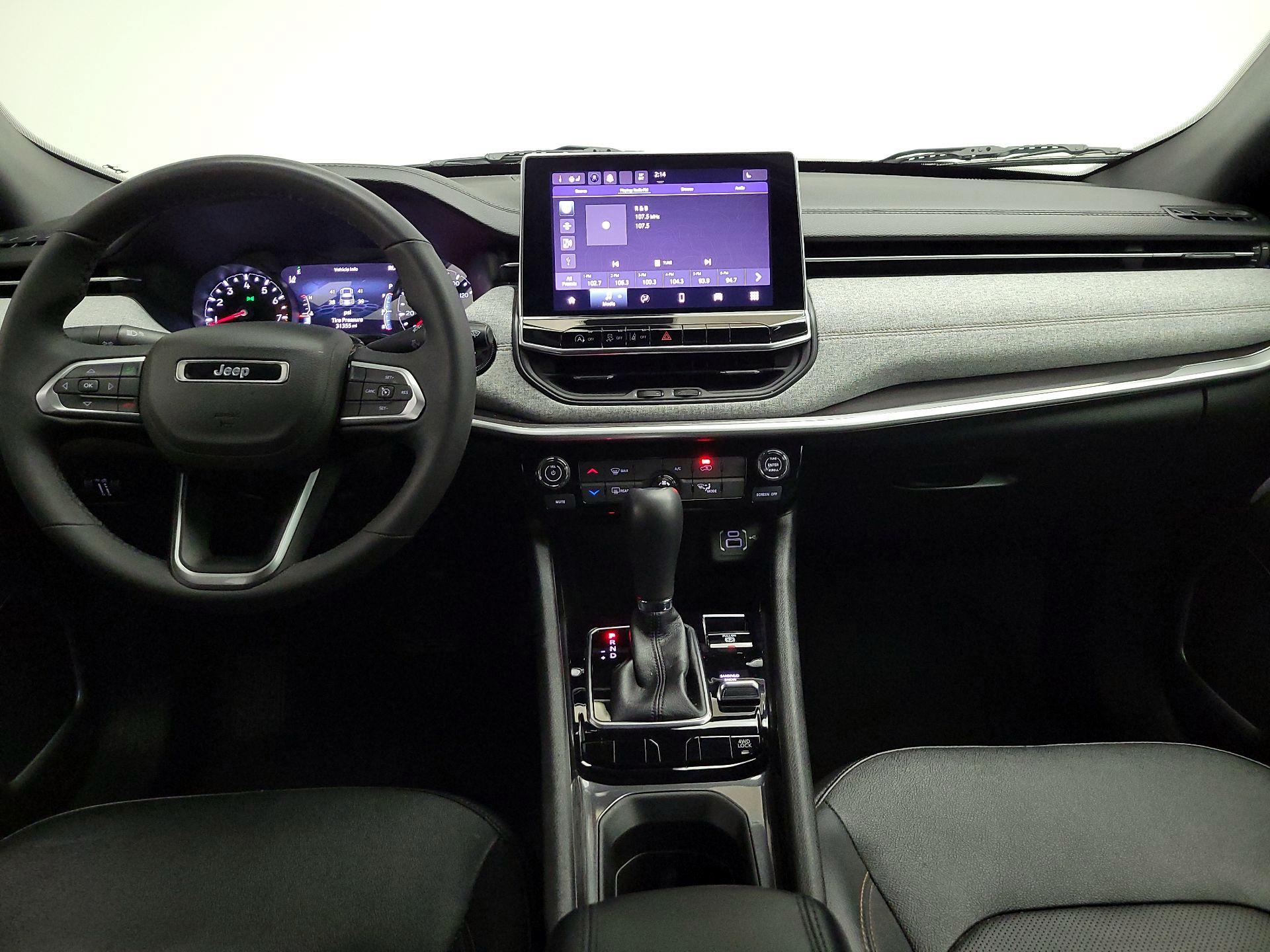 Thumbnail: 2023 Jeep Compass - 9