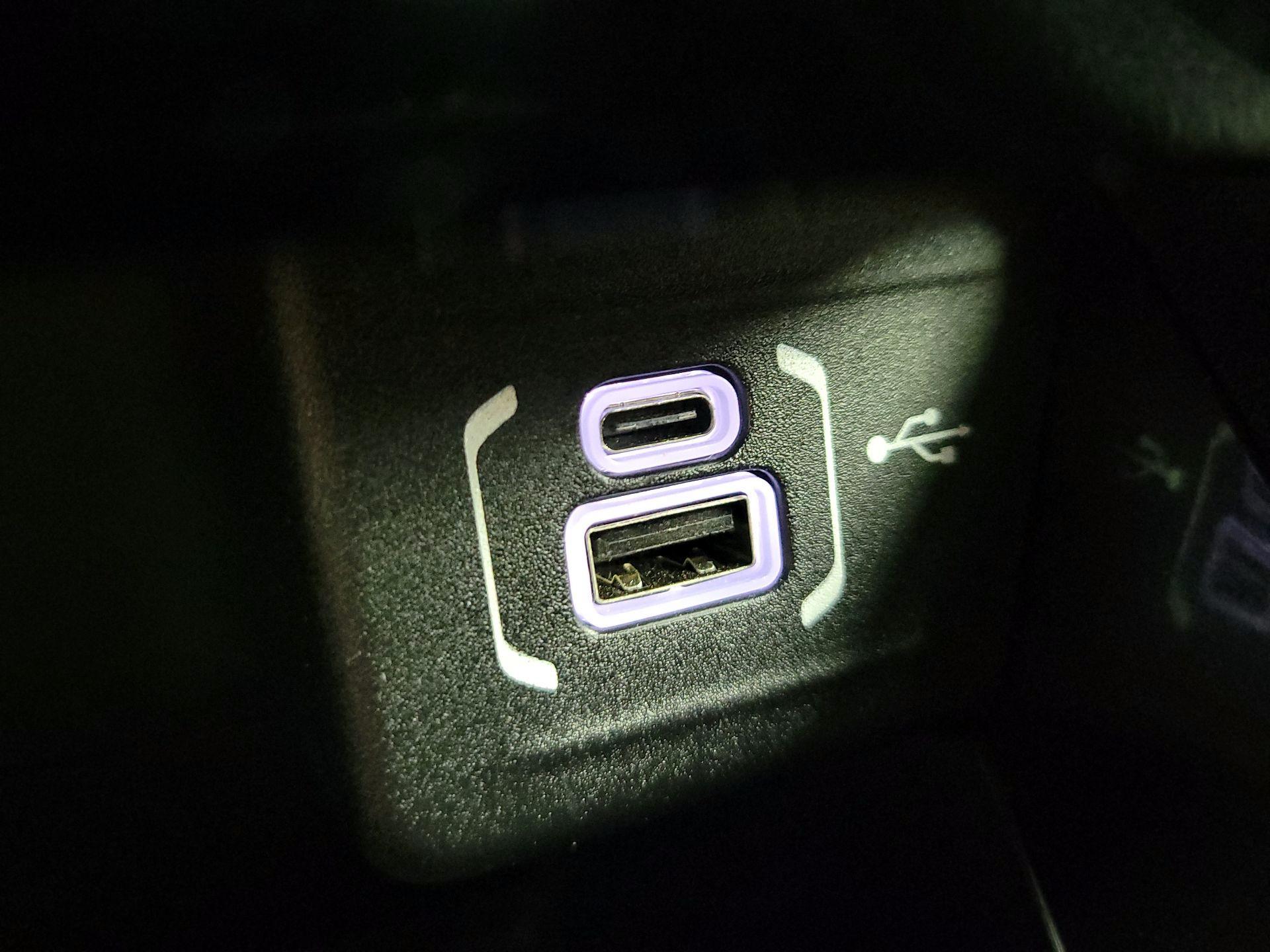 Thumbnail: 2023 Jeep Compass - 18