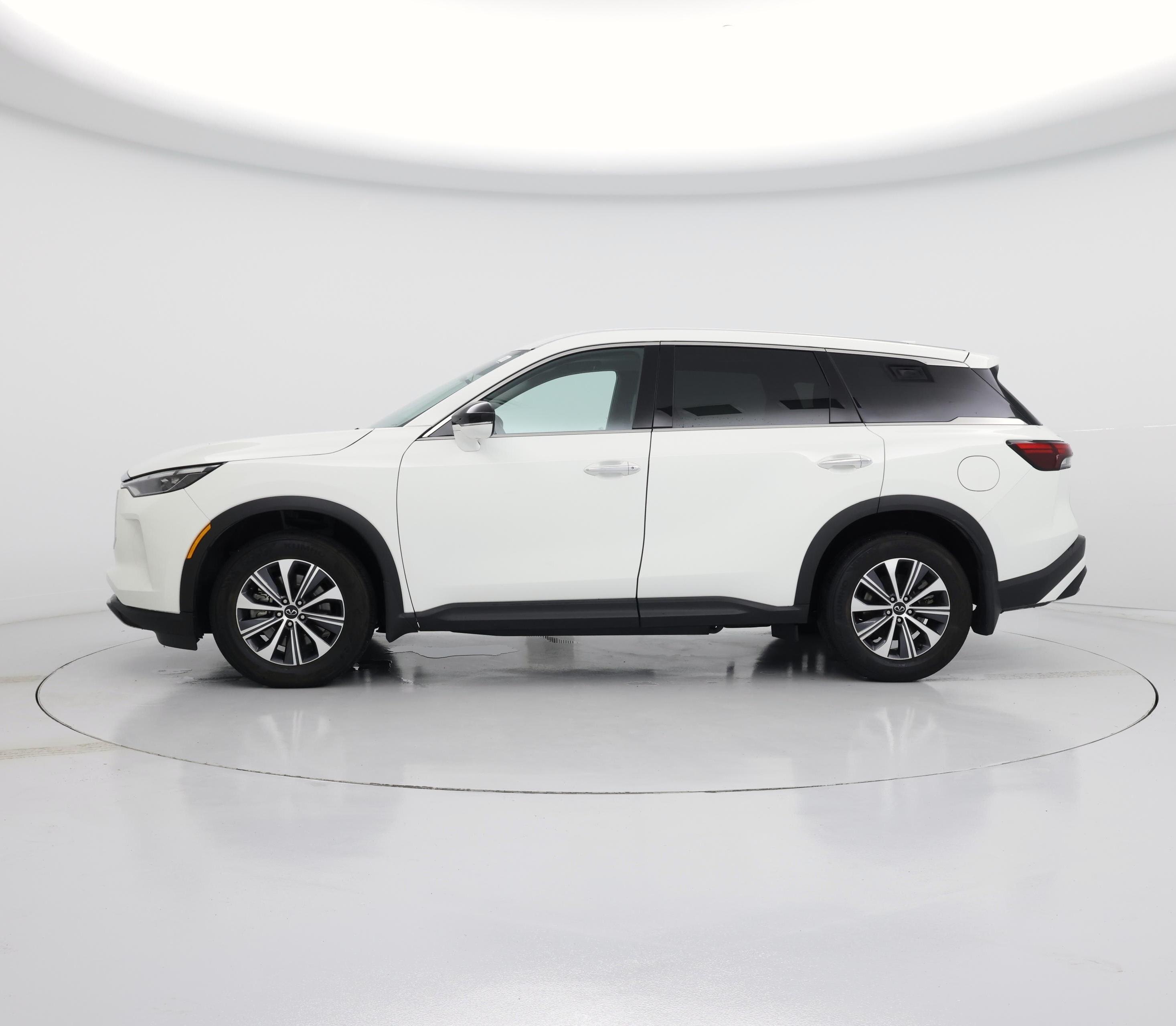 Thumbnail: 2023 INFINITI QX60 - 3