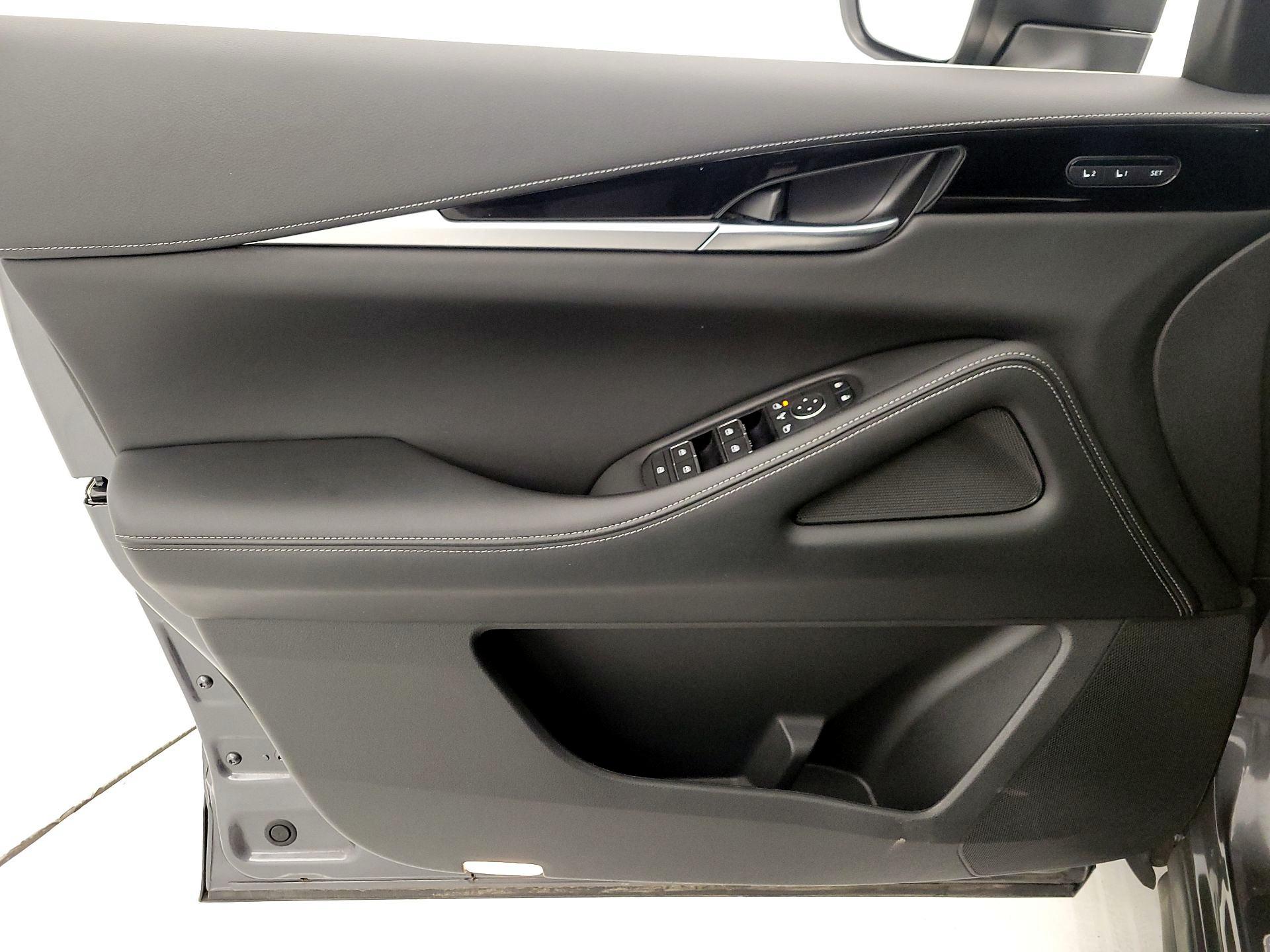 Thumbnail: 2023 INFINITI QX60 - 12