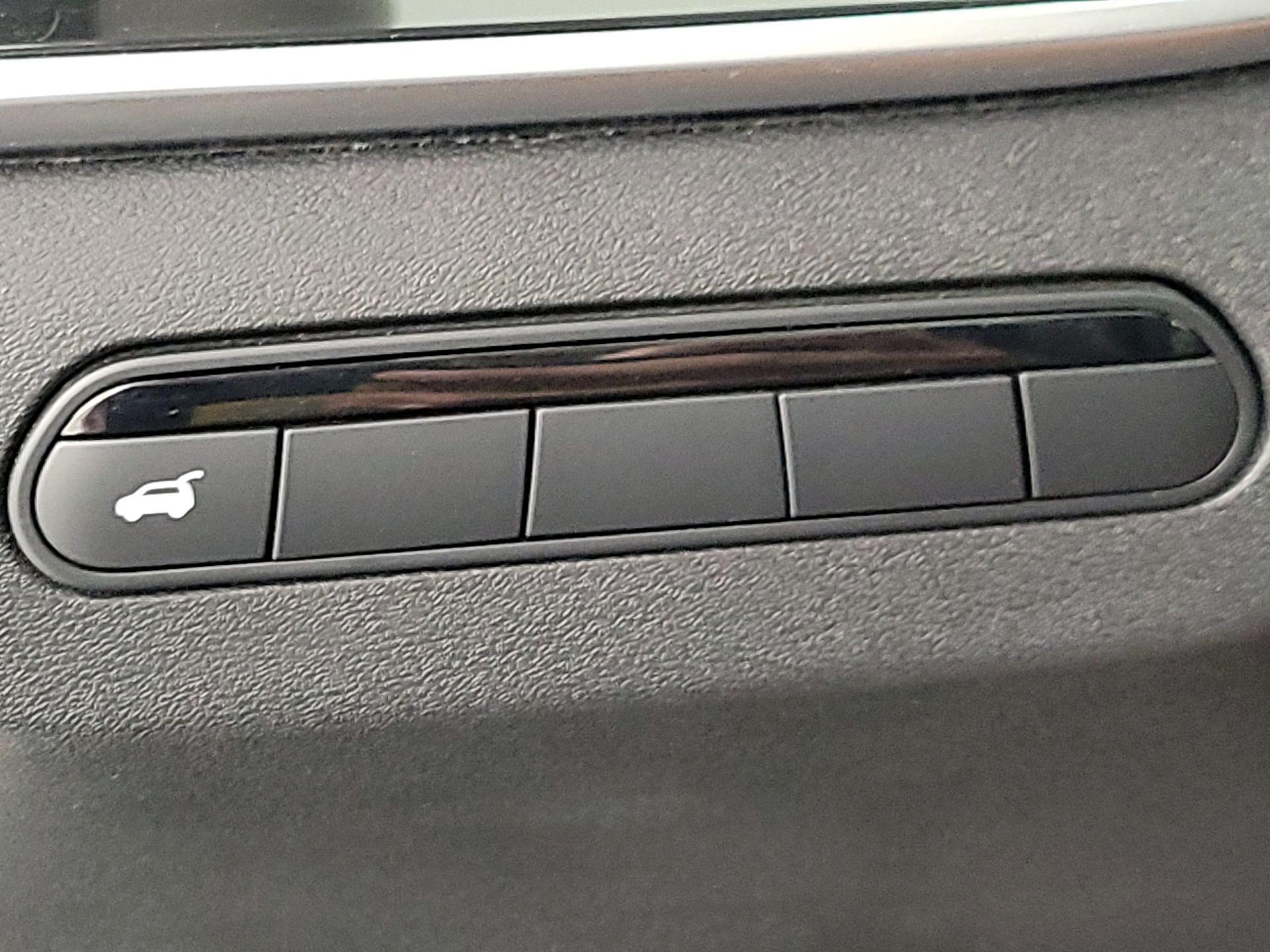 Thumbnail: 2023 INFINITI QX60 - 13